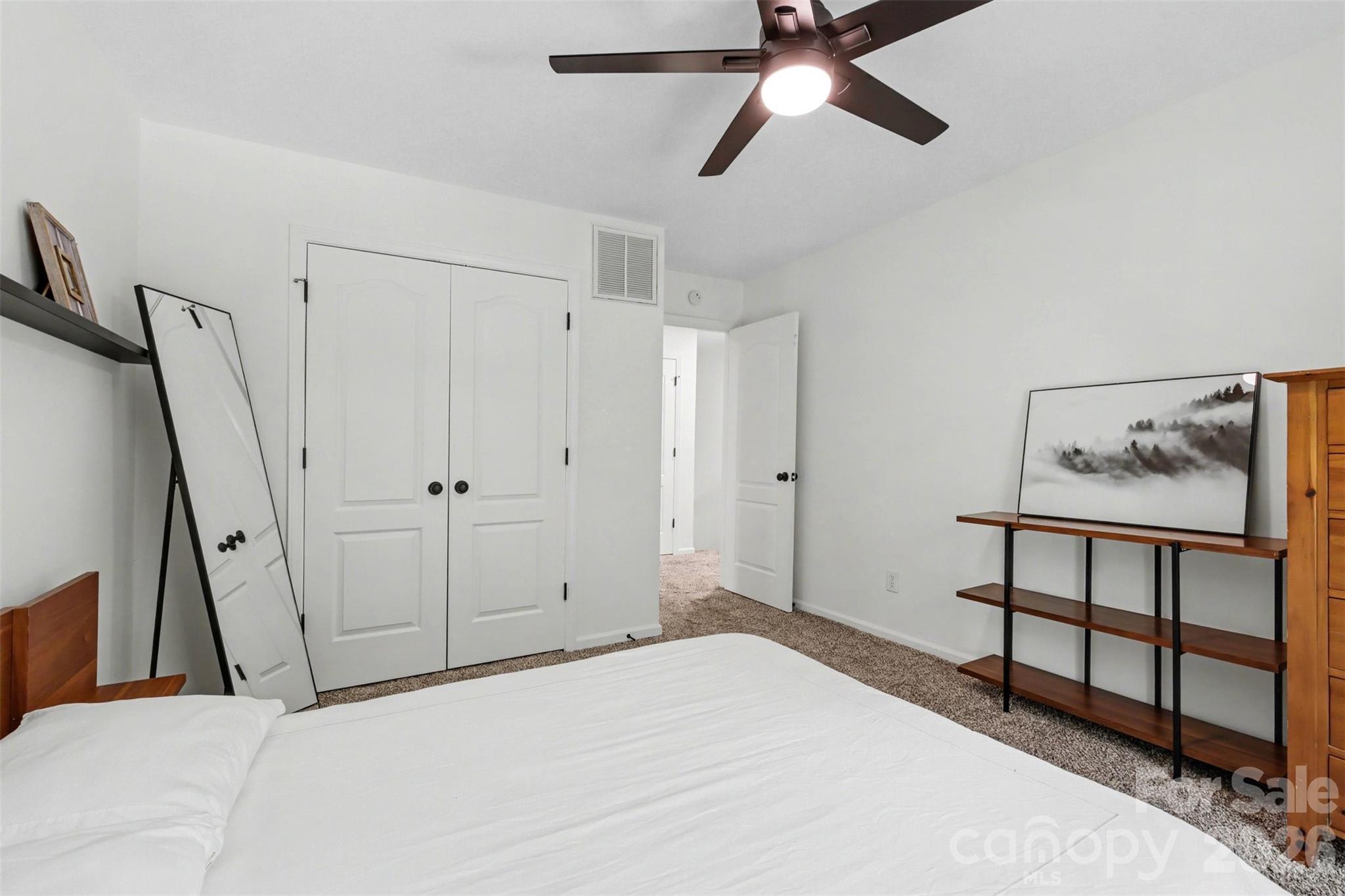 6213 Knightsgate Court