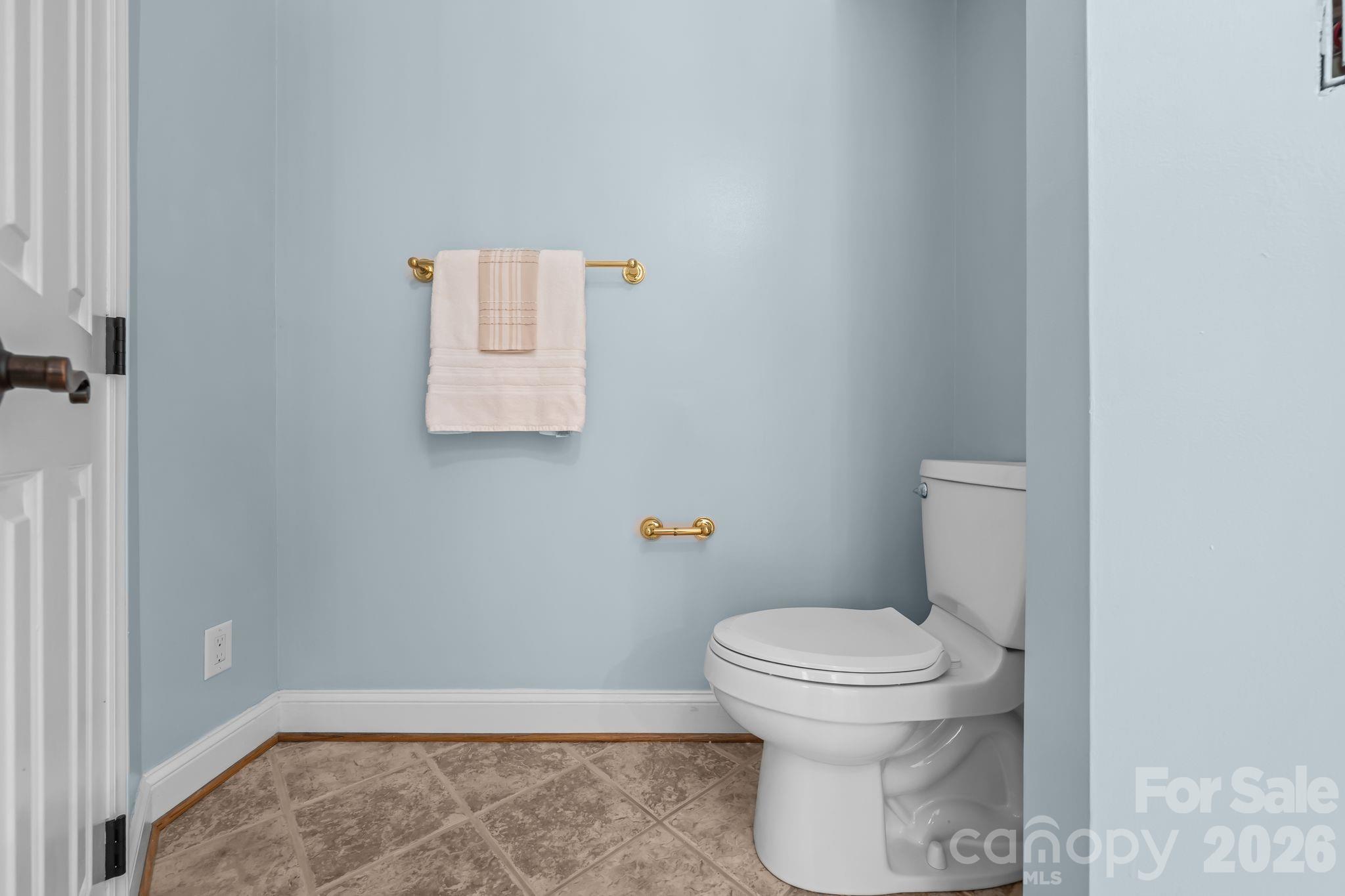 2726 Kirkholm Drive