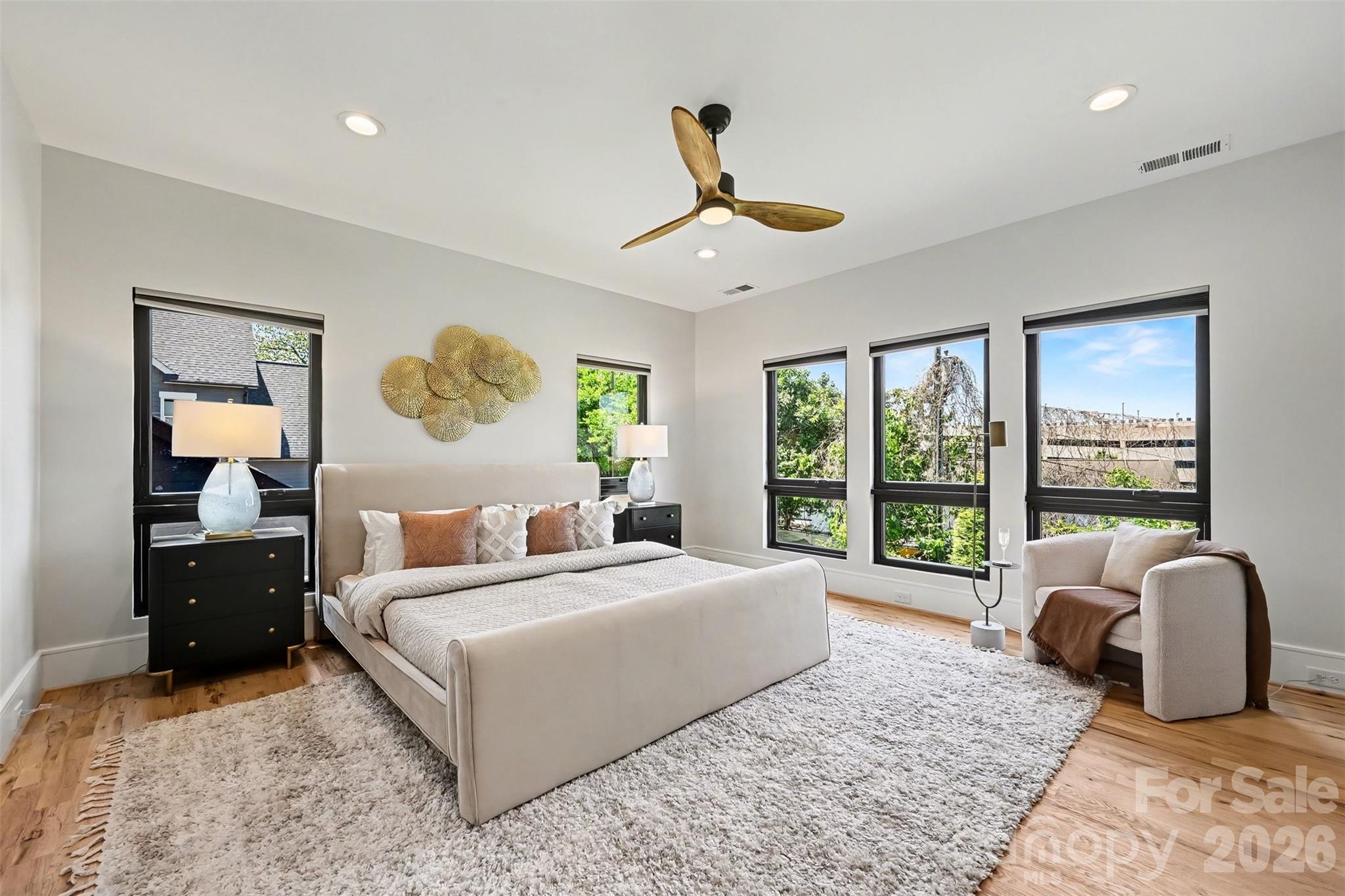 2333 Pinckney Avenue