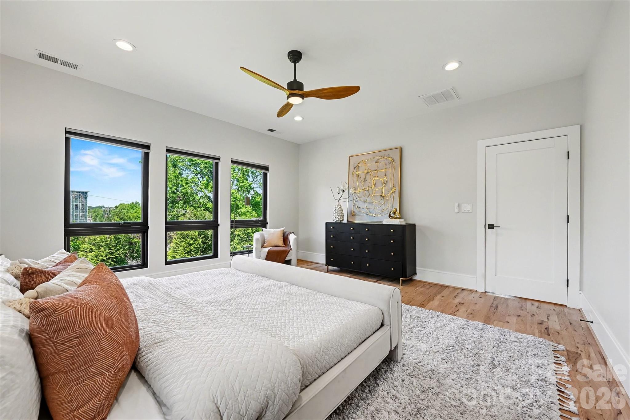 2333 Pinckney Avenue