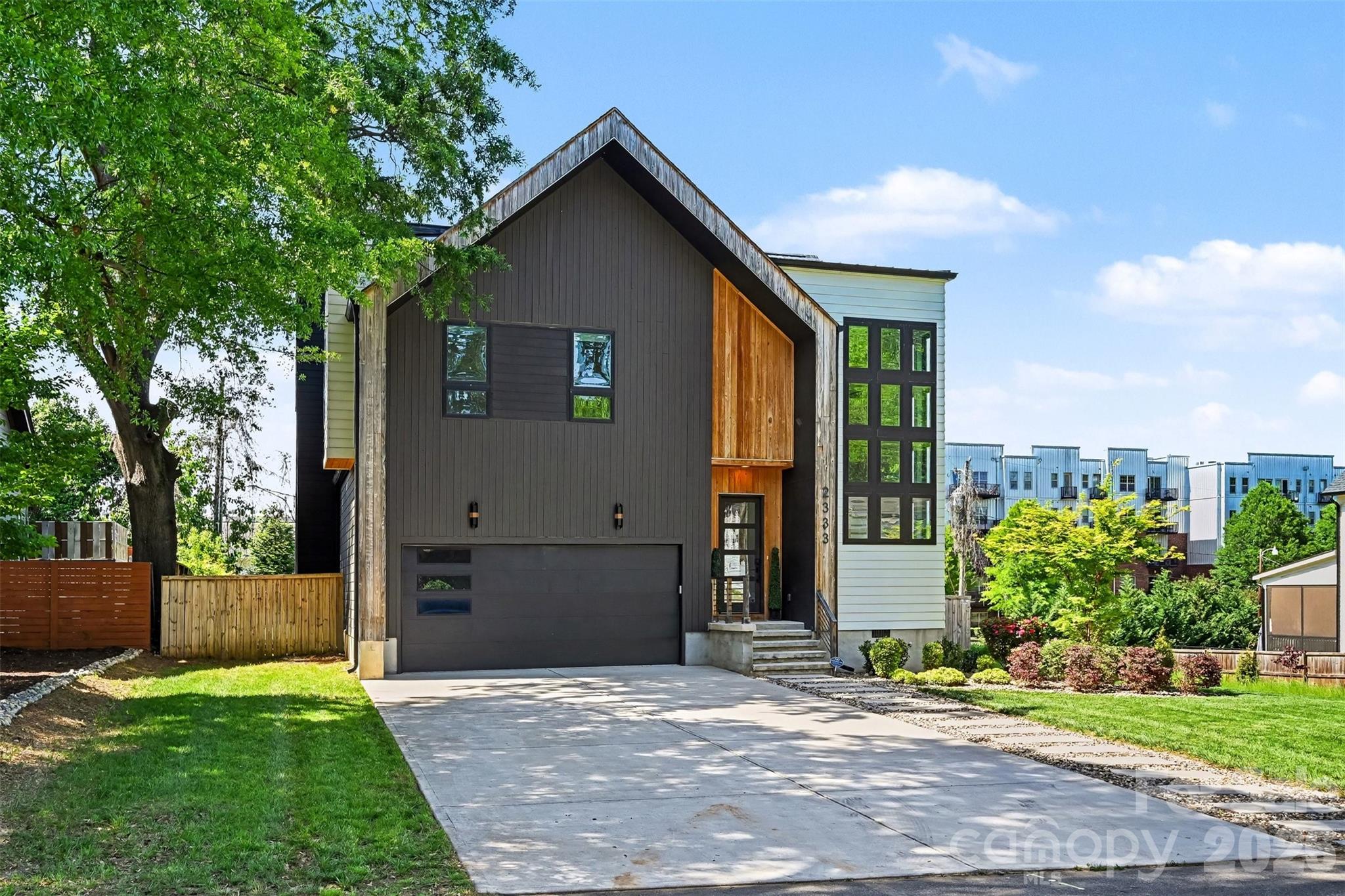 2333 Pinckney Avenue