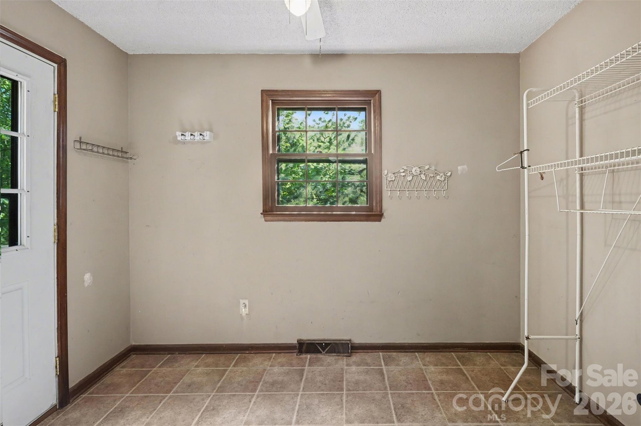 5921 Senconee Road