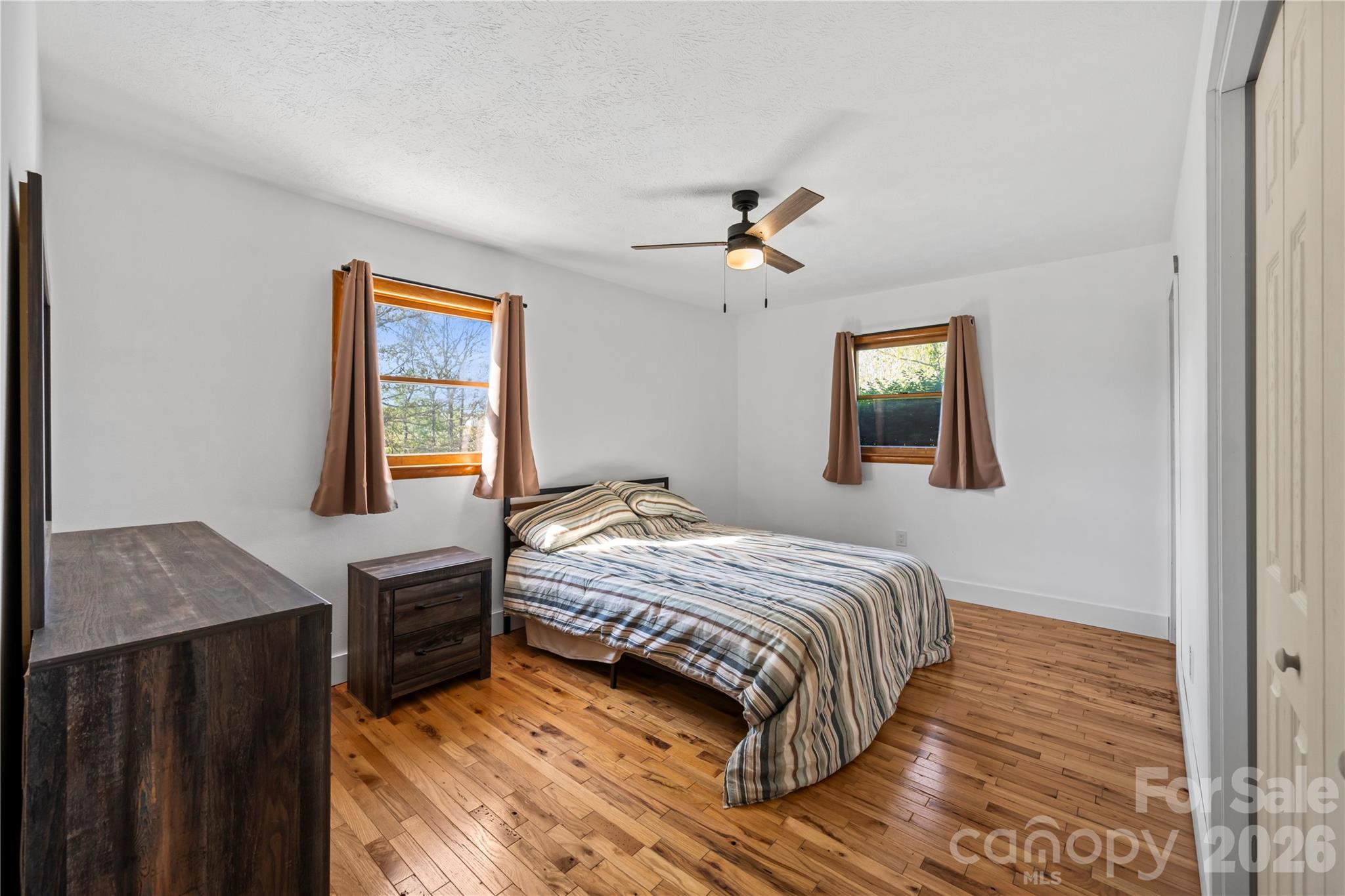 882 Queentown Road
