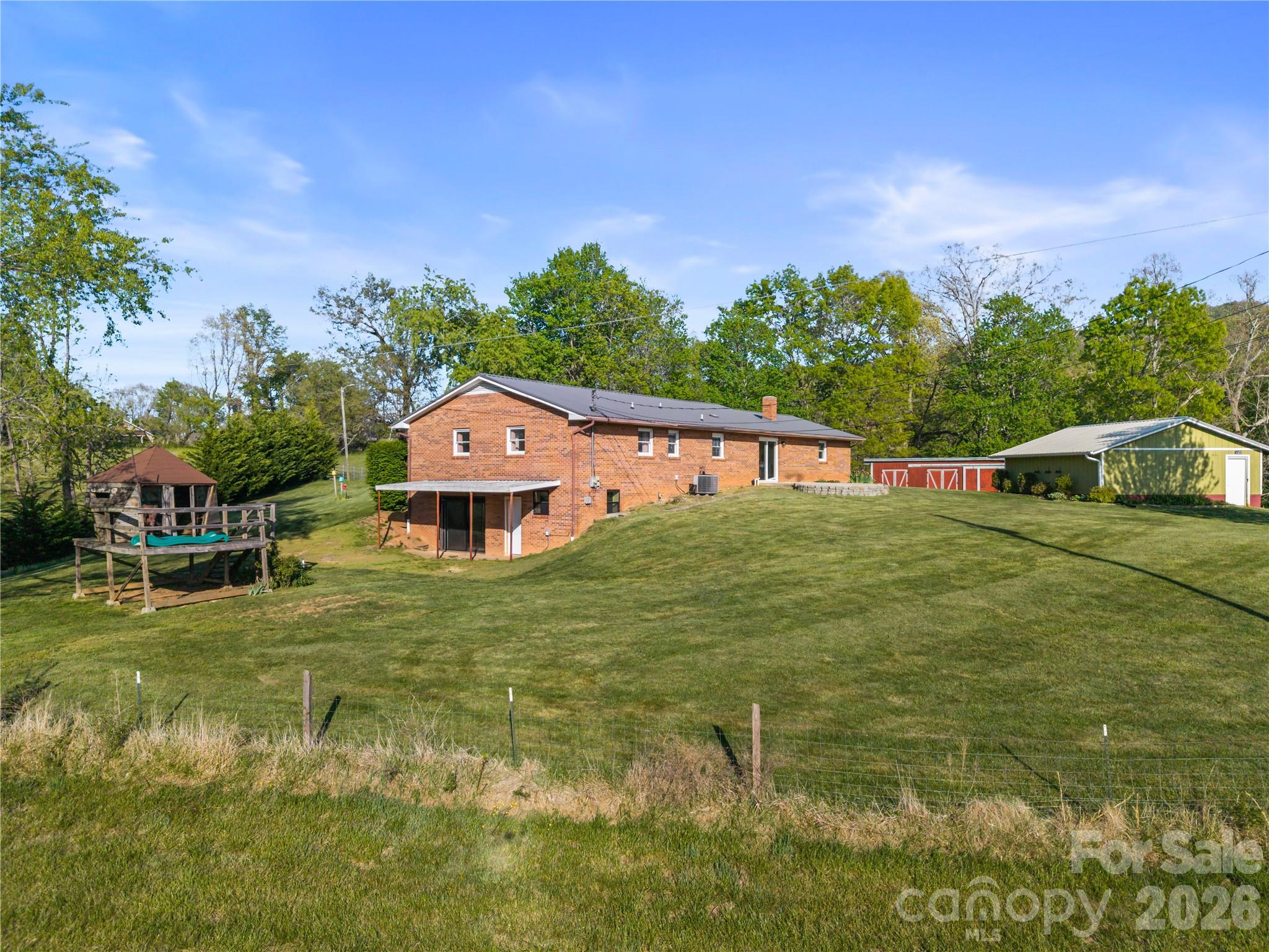882 Queentown Road