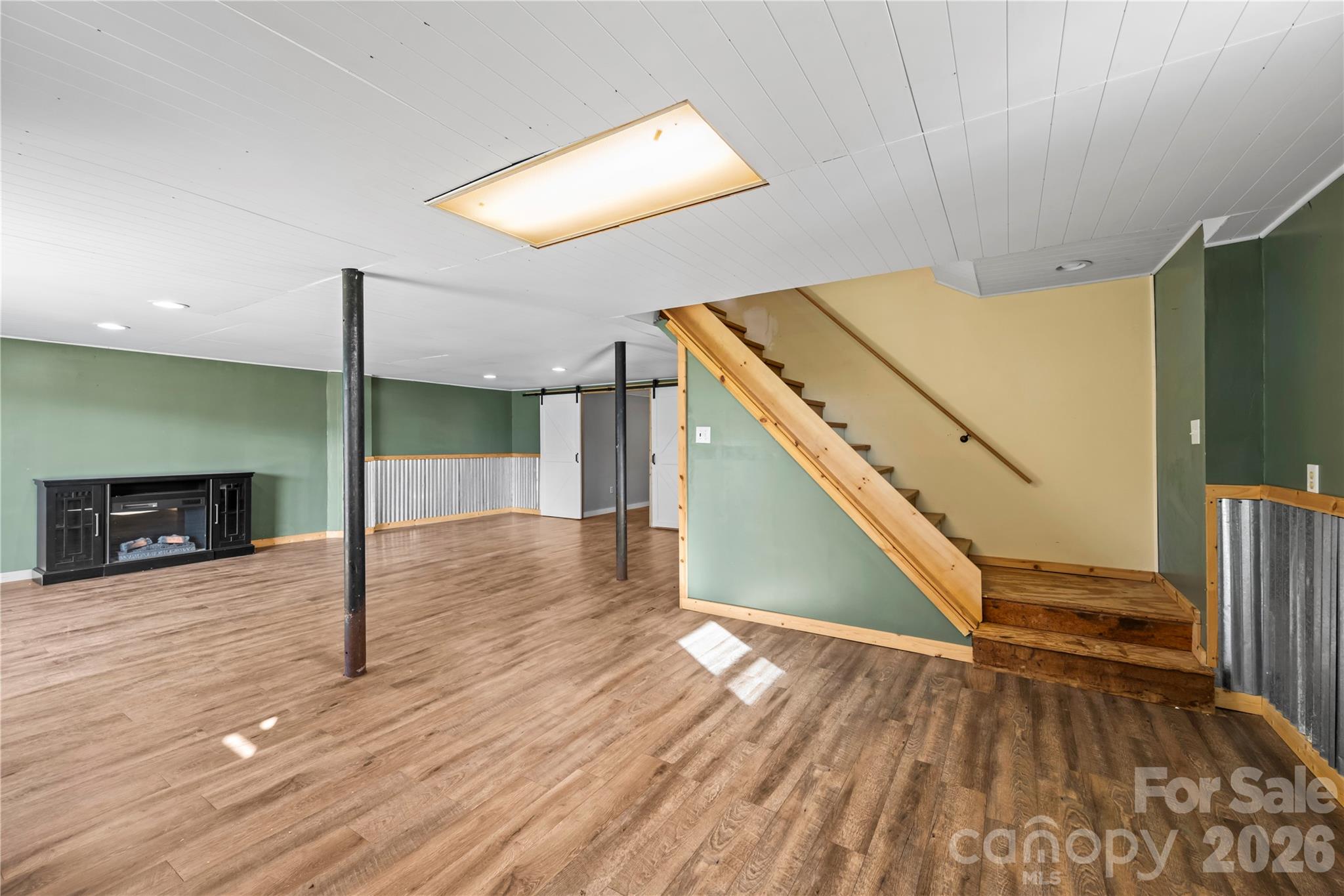 882 Queentown Road