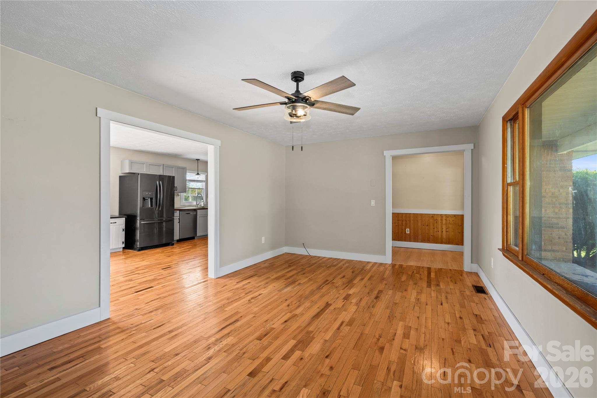 882 Queentown Road