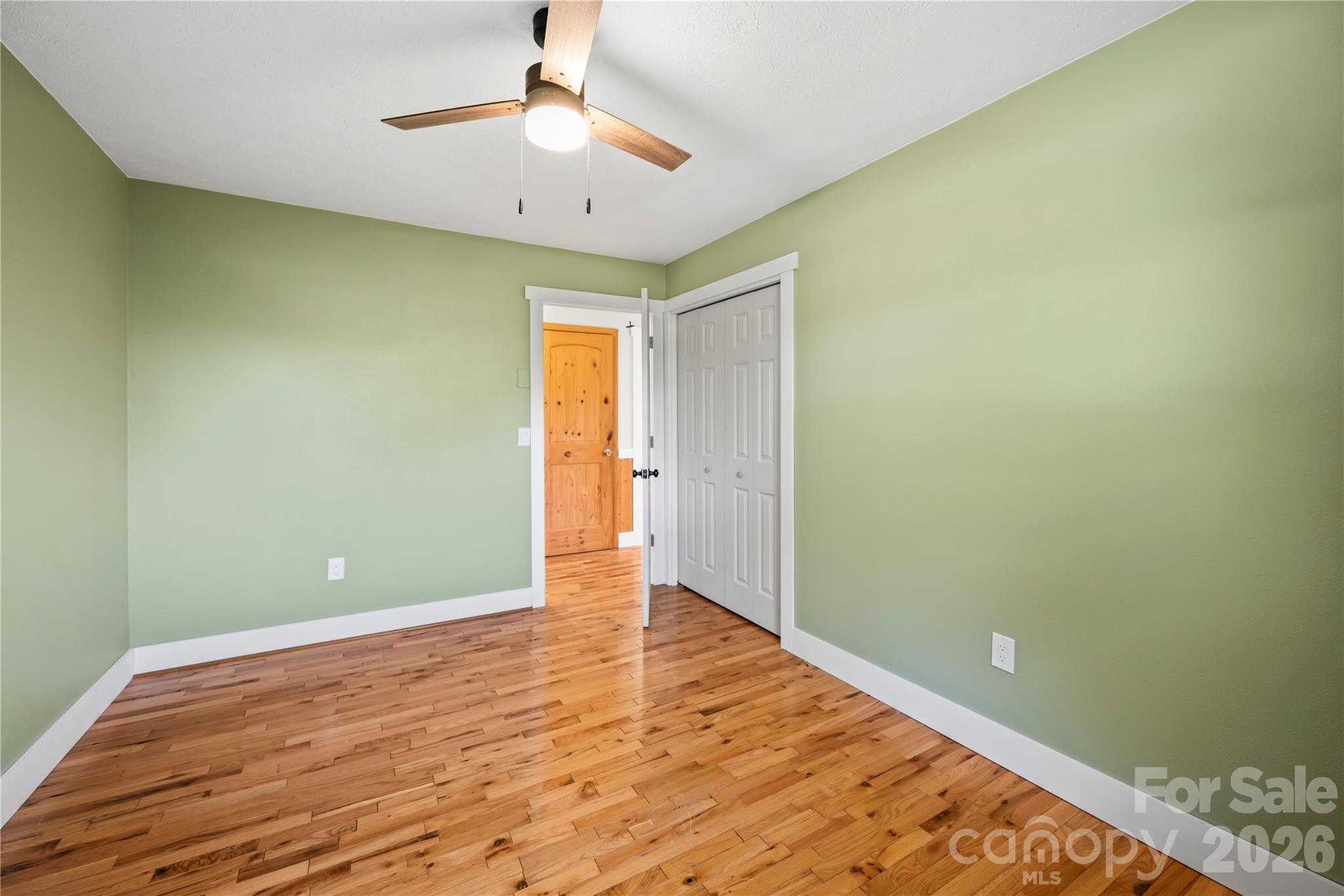 882 Queentown Road
