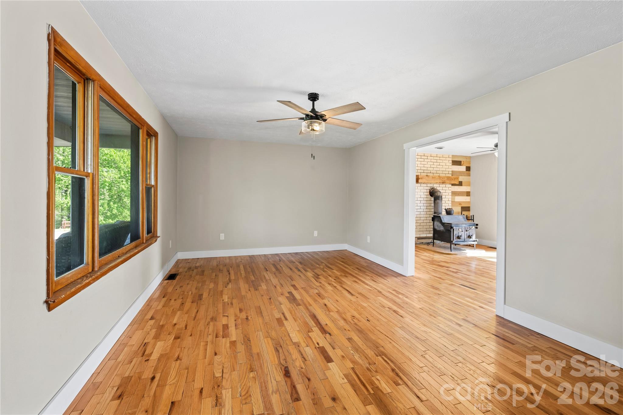 882 Queentown Road