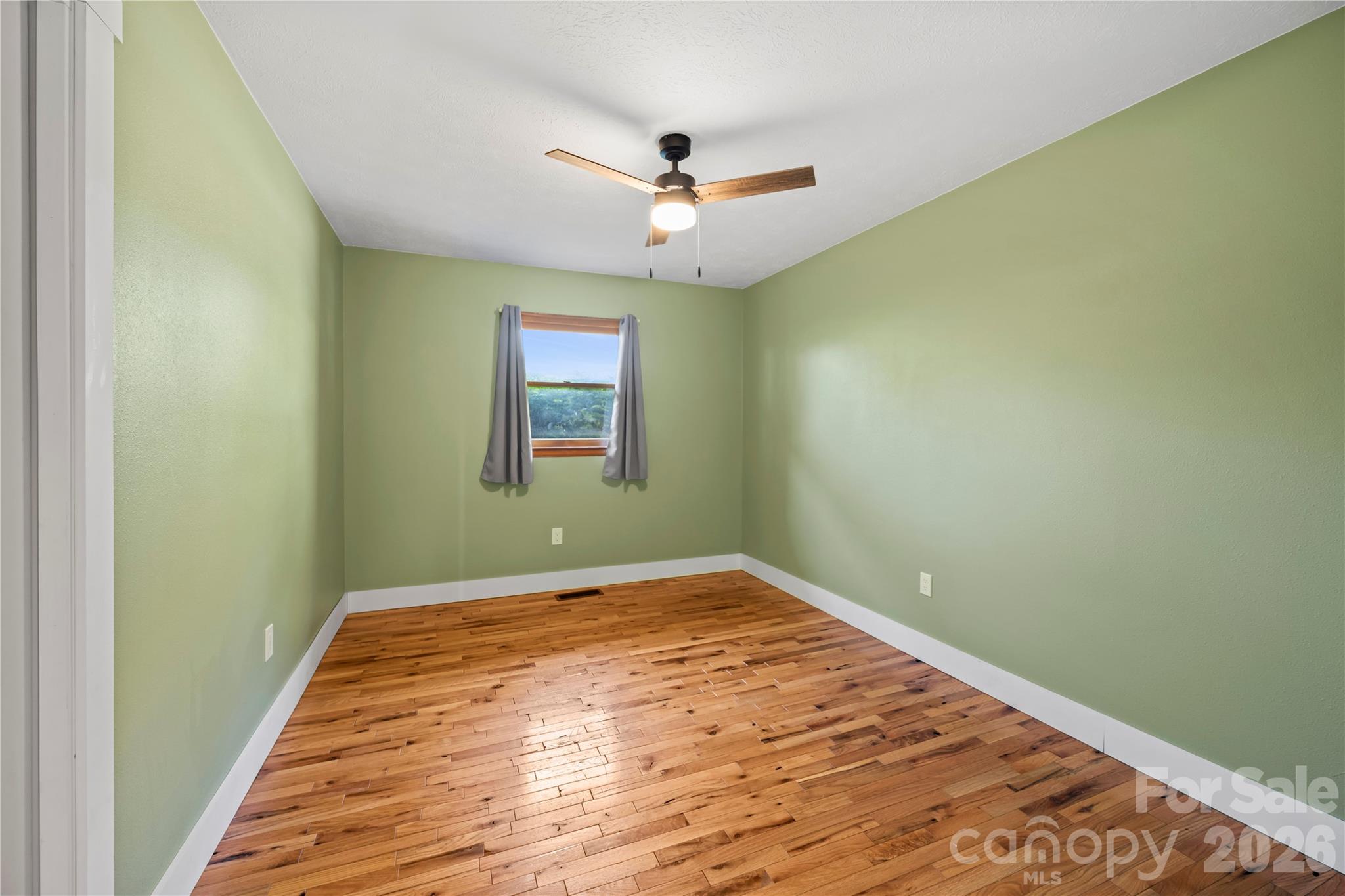 882 Queentown Road