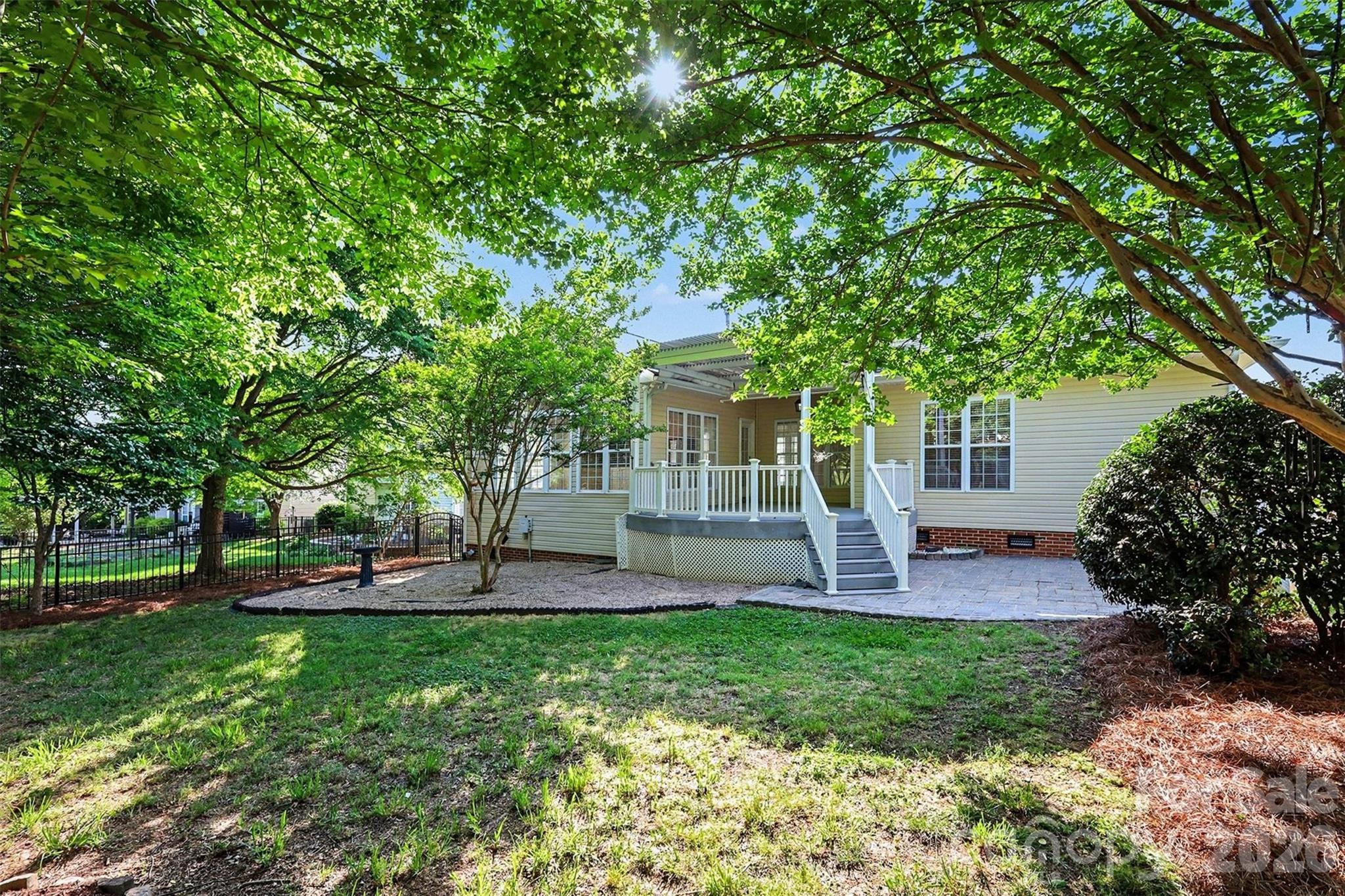 208 Riverfront Parkway