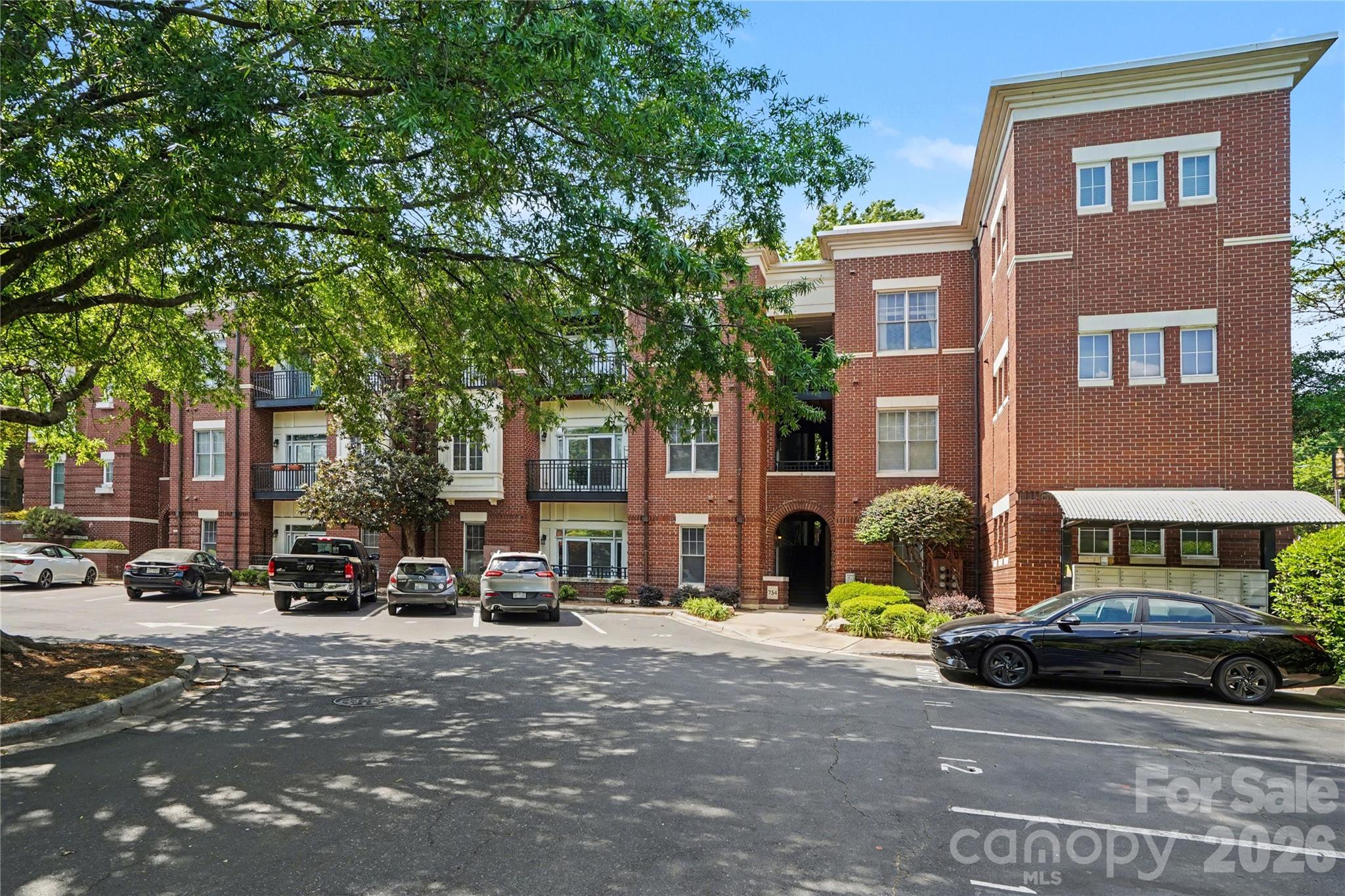 780 N Davidson Street Unit: 1208