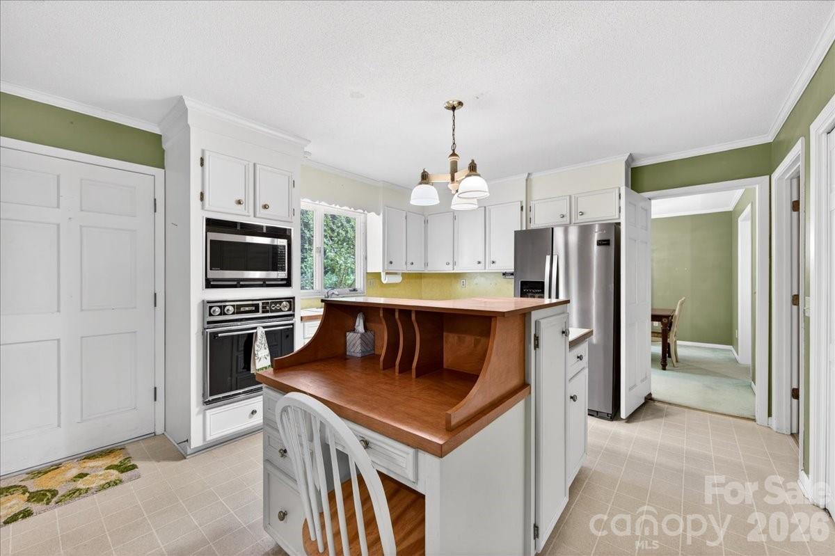 7412 Timber Ridge Drive
