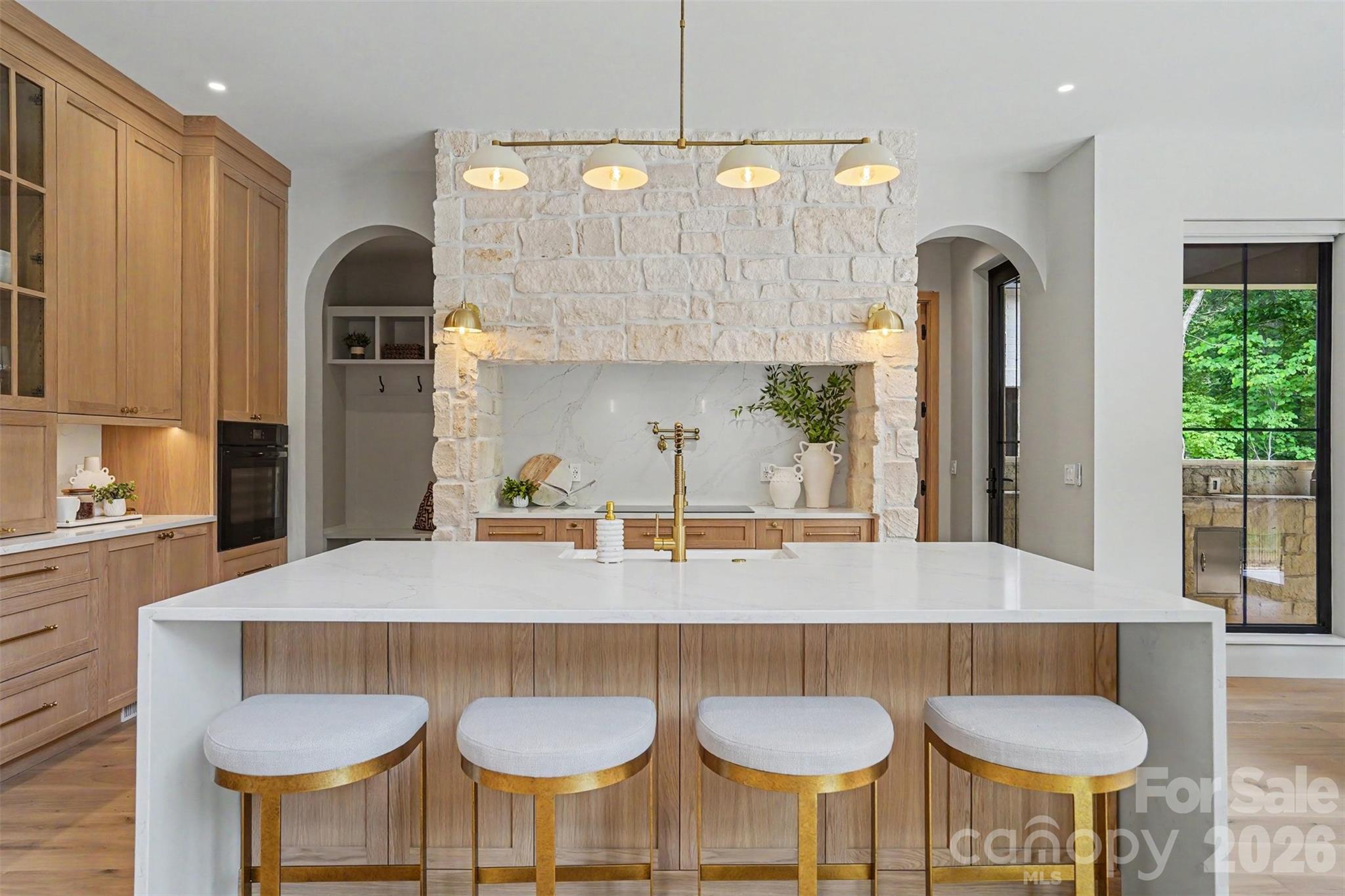8124 Asheley Glen Drive