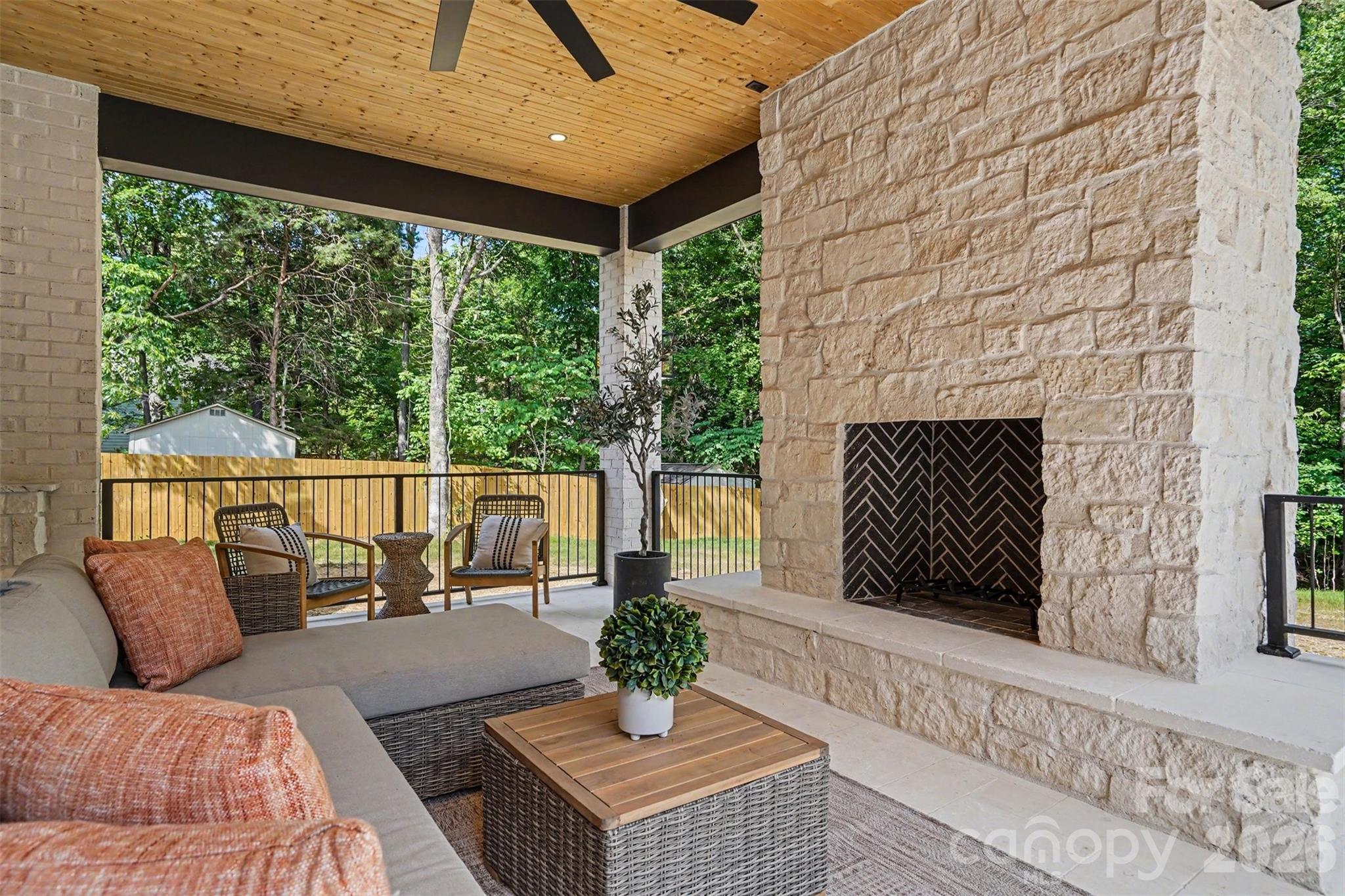 8124 Asheley Glen Drive