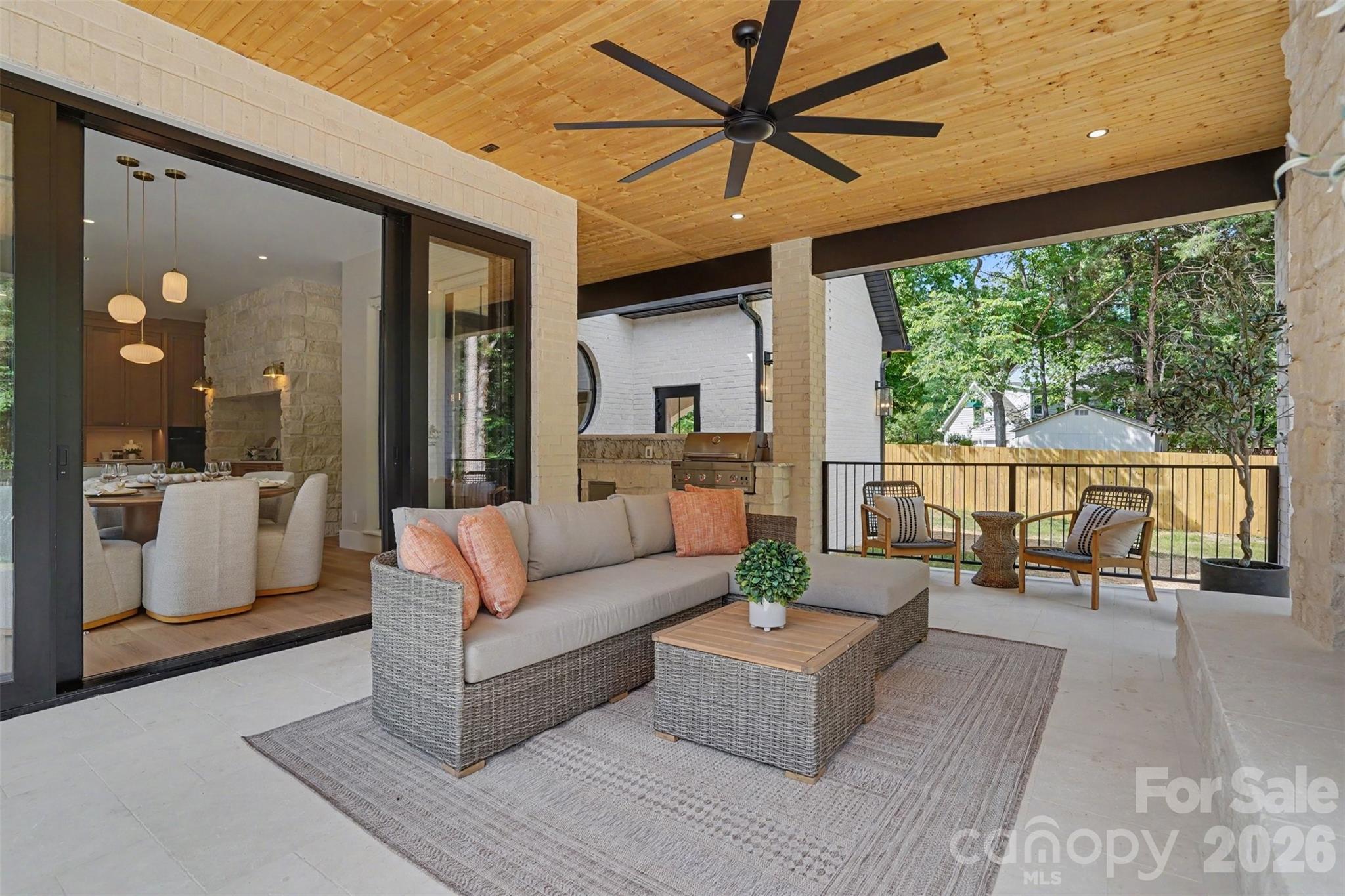 8124 Asheley Glen Drive