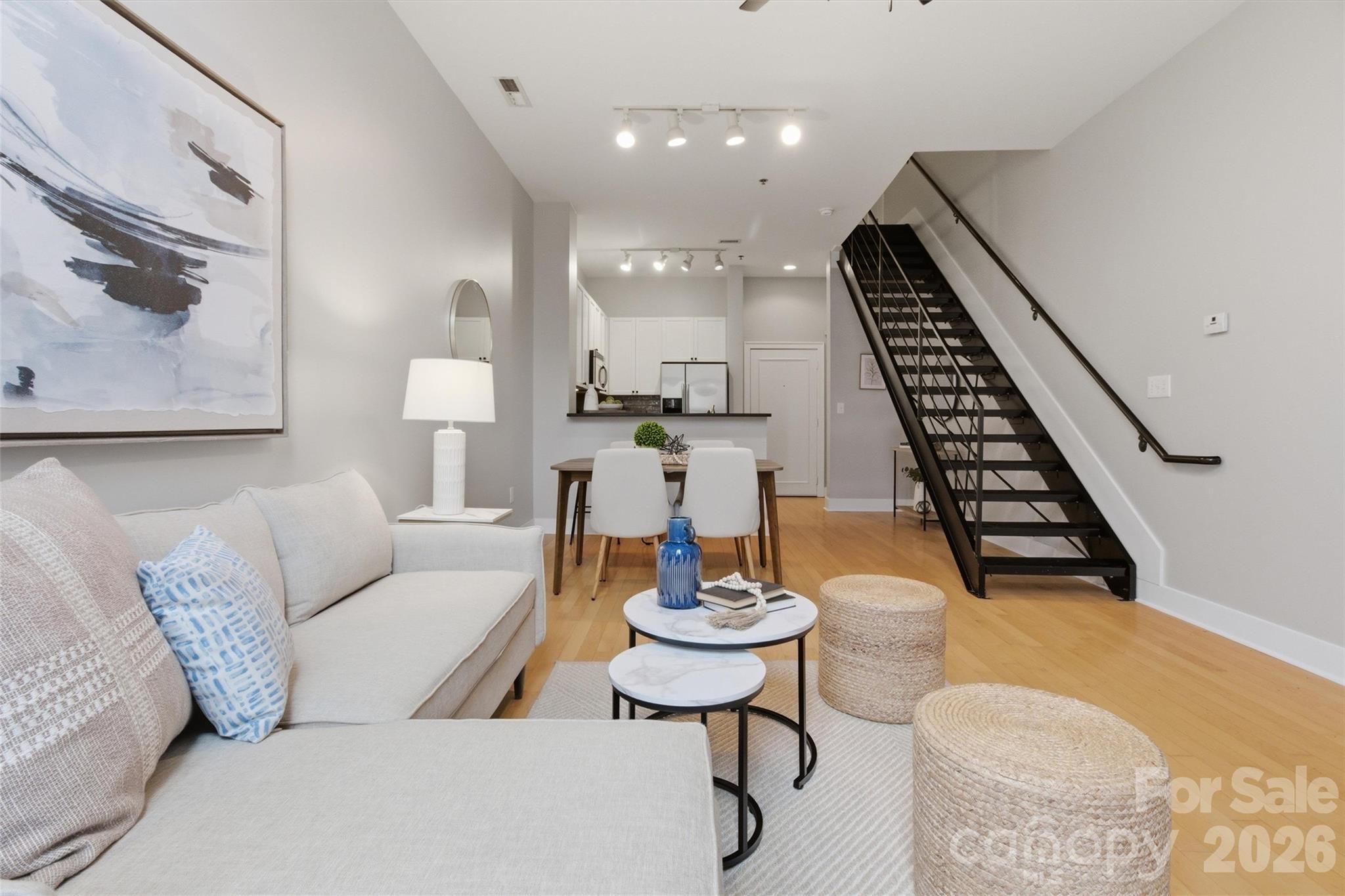 115 E Park Avenue Unit: 109