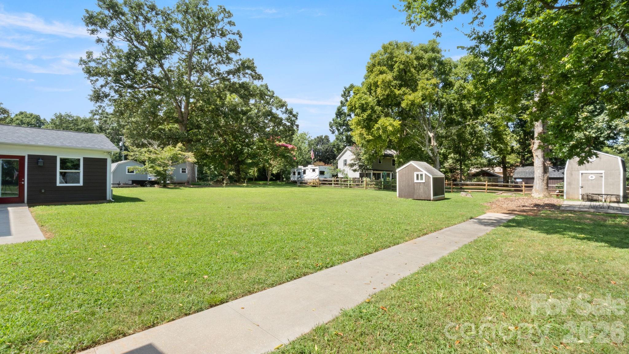 8809 Fairview Road
