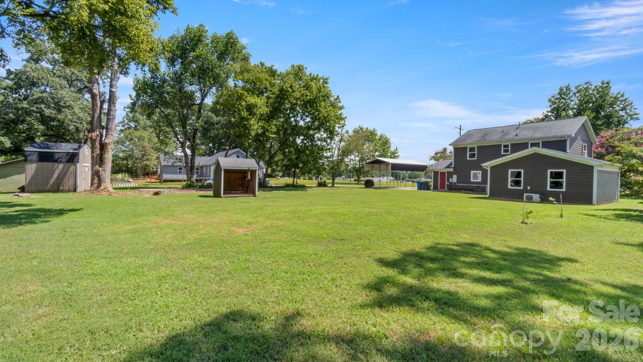 8809 Fairview Road