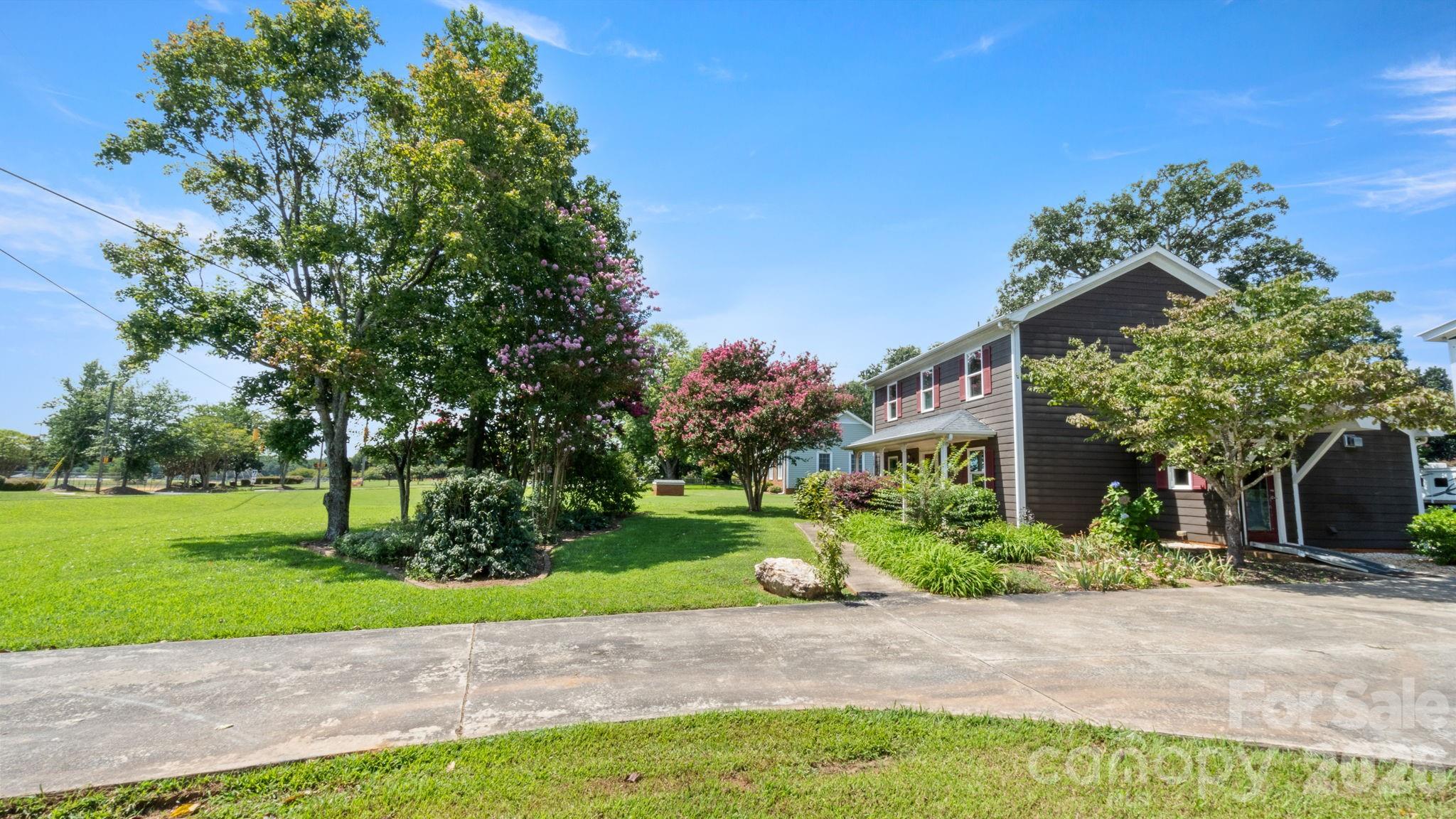 8809 Fairview Road