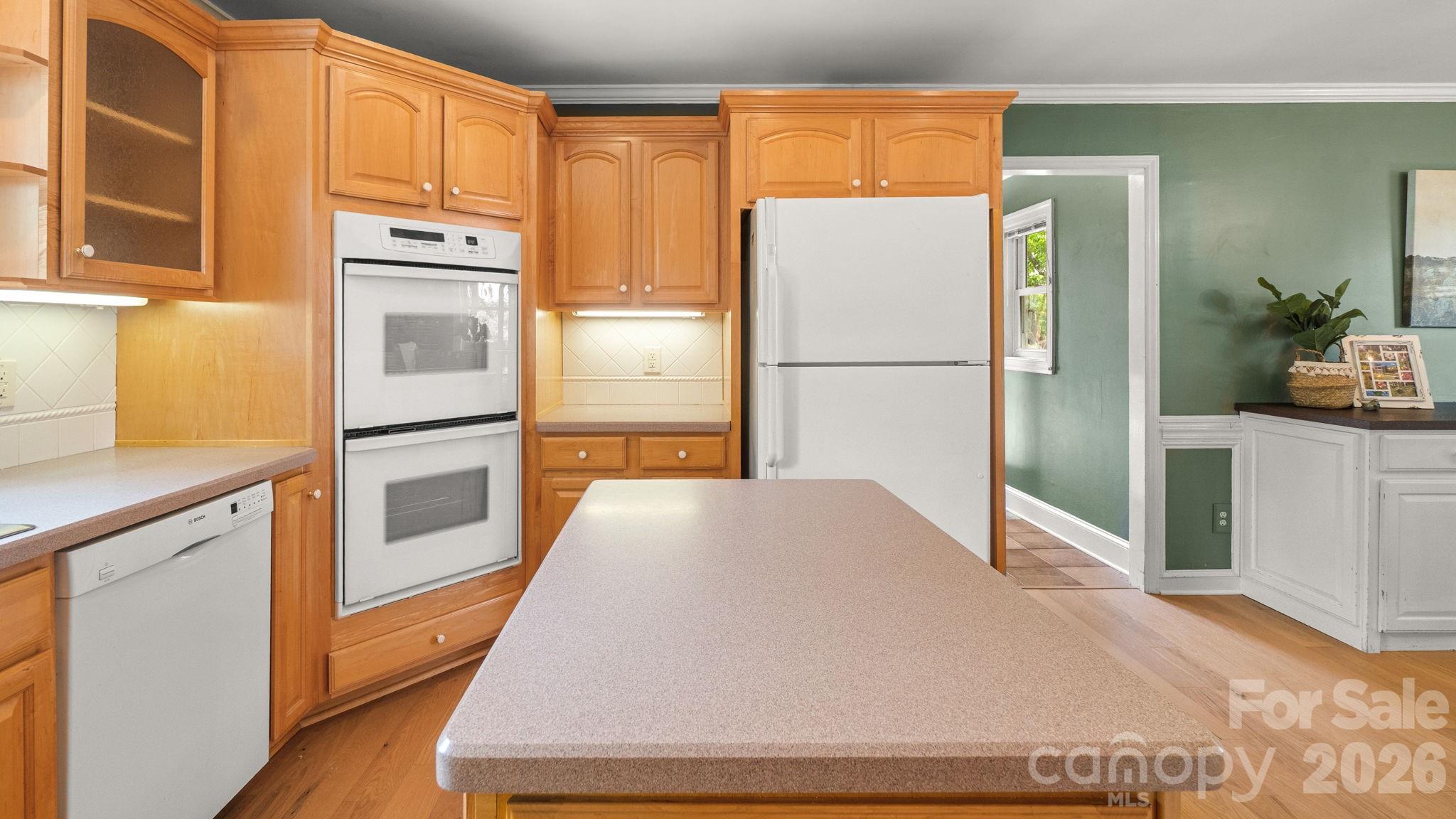 8809 Fairview Road