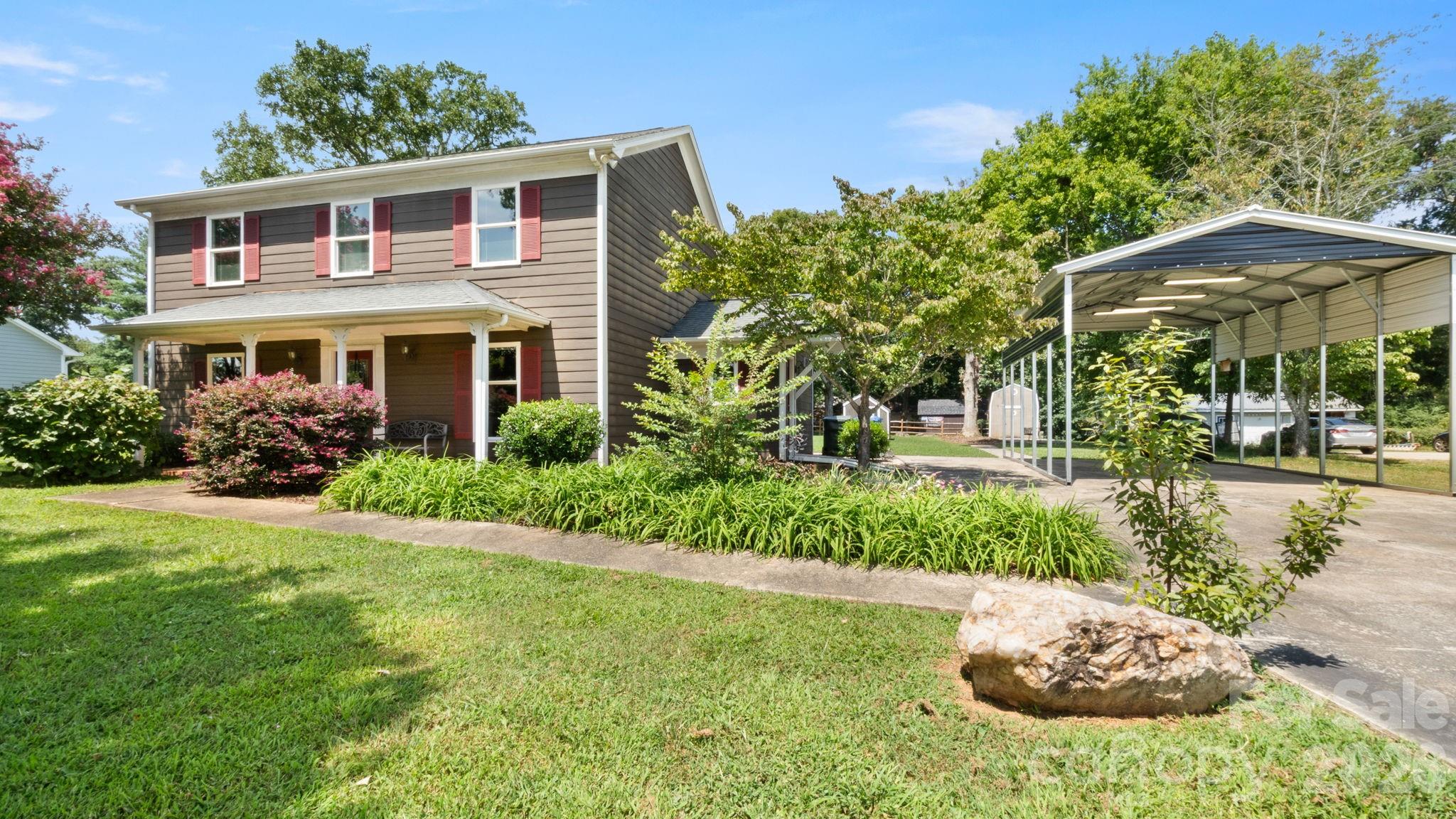 8809 Fairview Road
