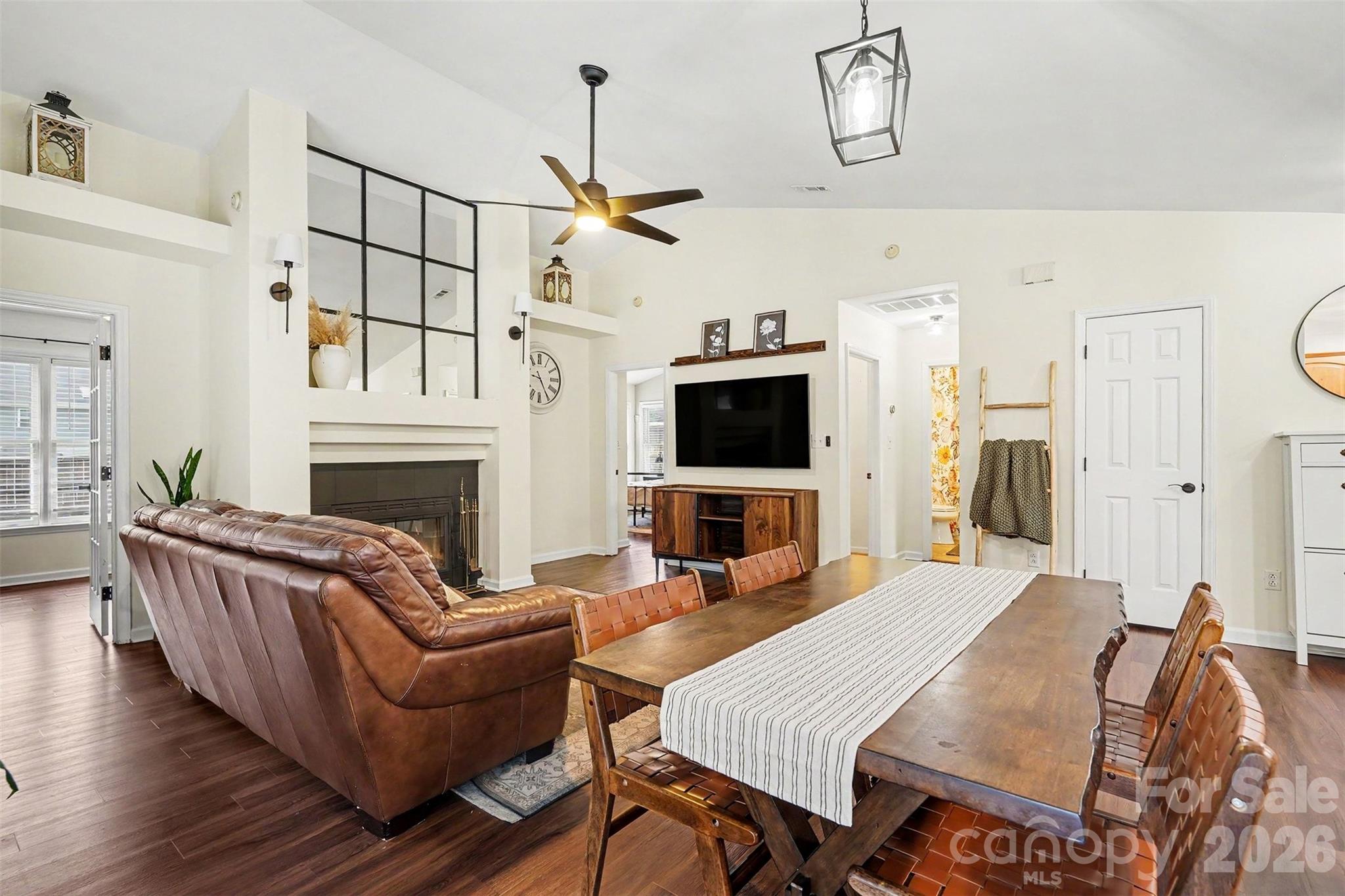 7450 Crestside Lane