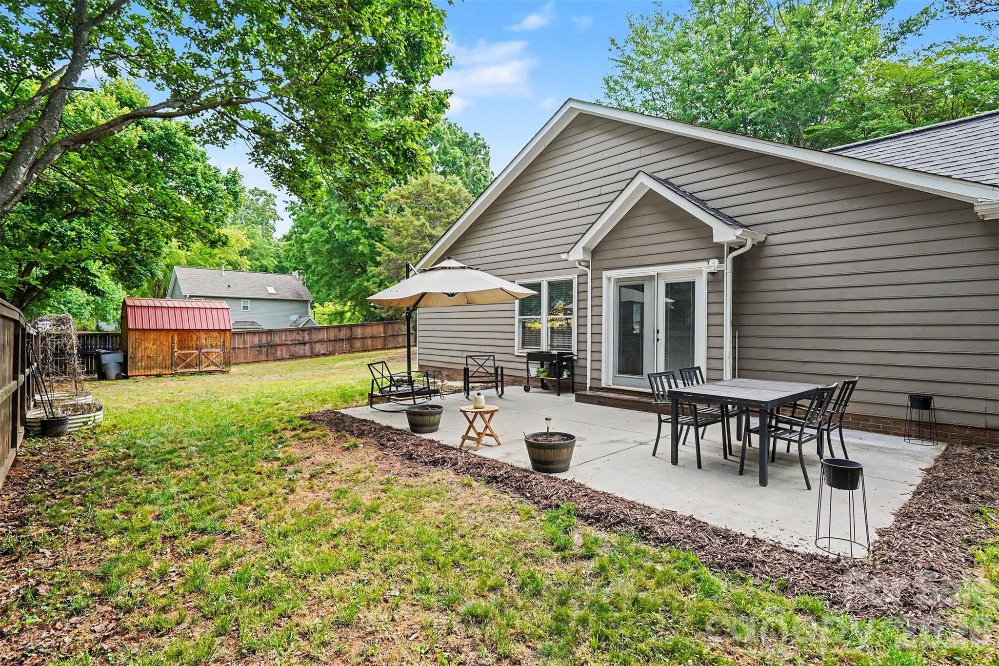 7450 Crestside Lane