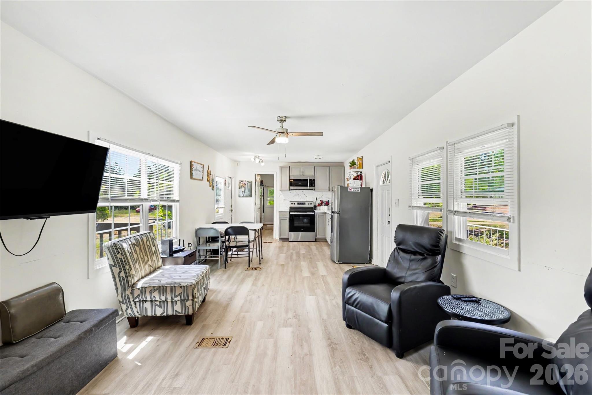 9937 Harwood Lane