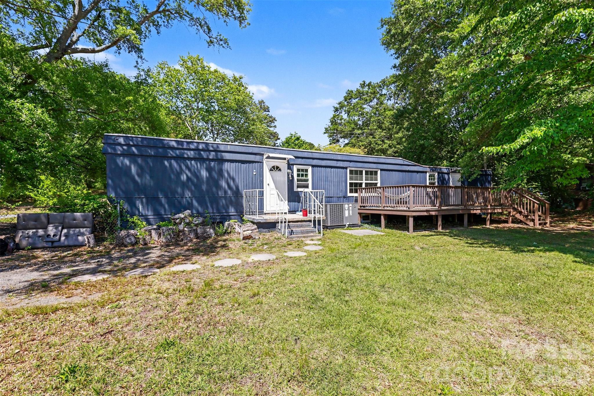 9937 Harwood Lane