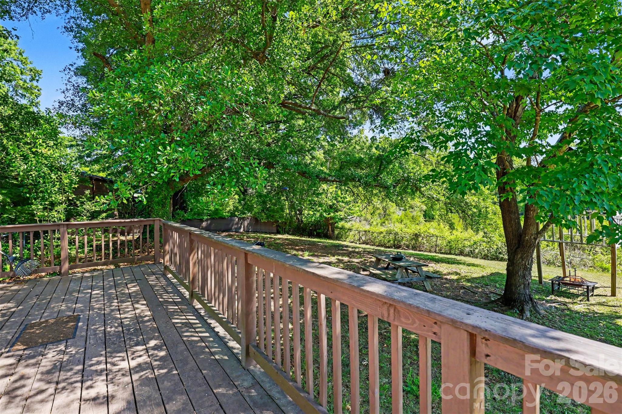 9937 Harwood Lane