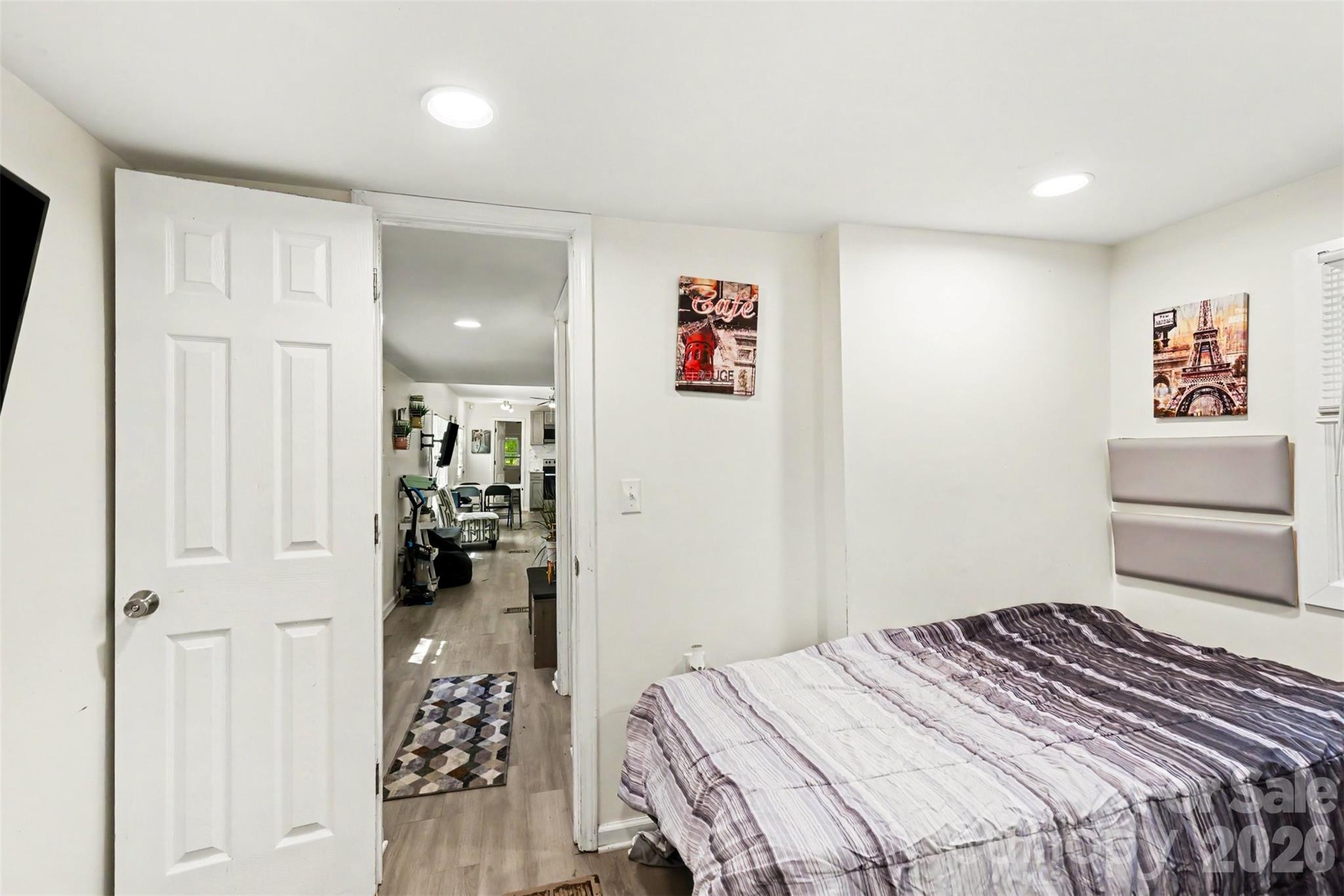 9937 Harwood Lane