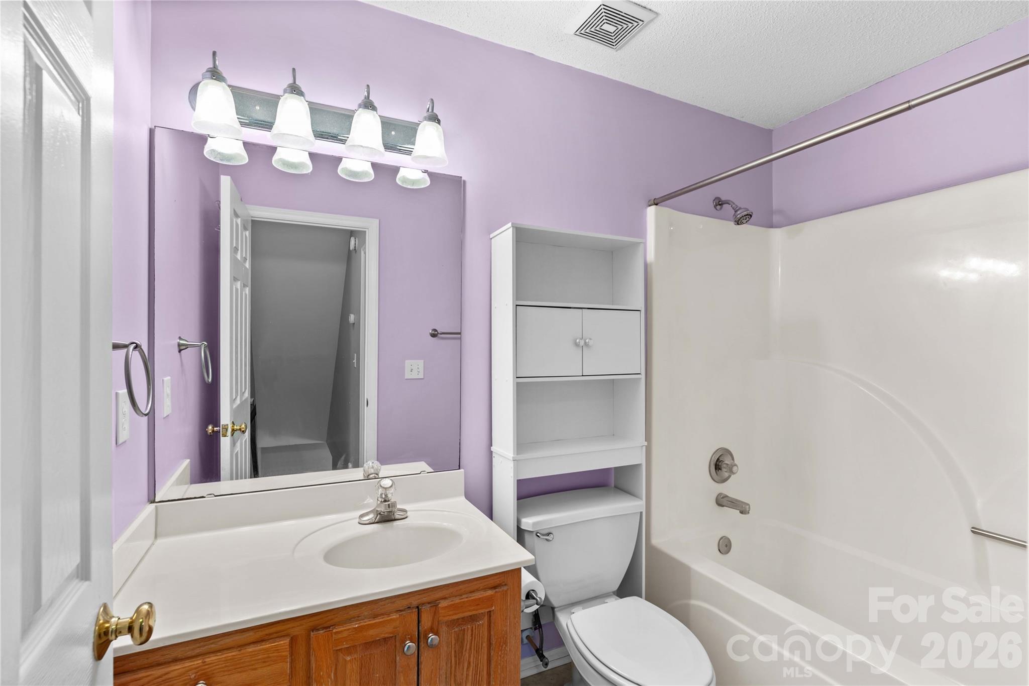 1904 Lorelei Court