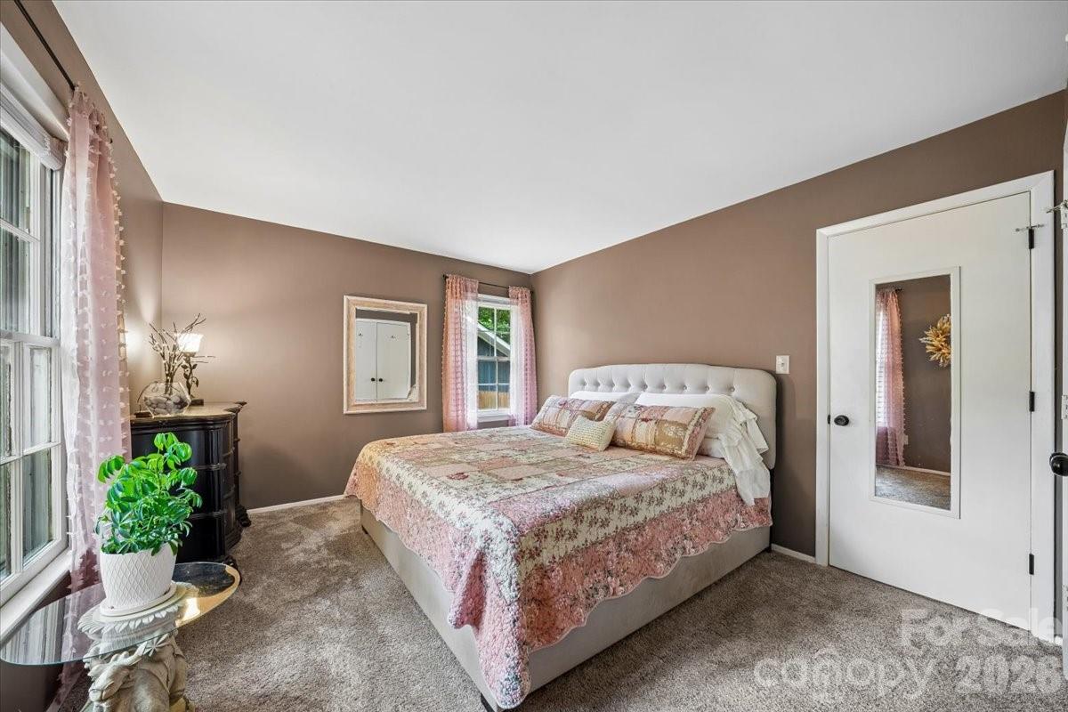 1005 Pinafore Drive