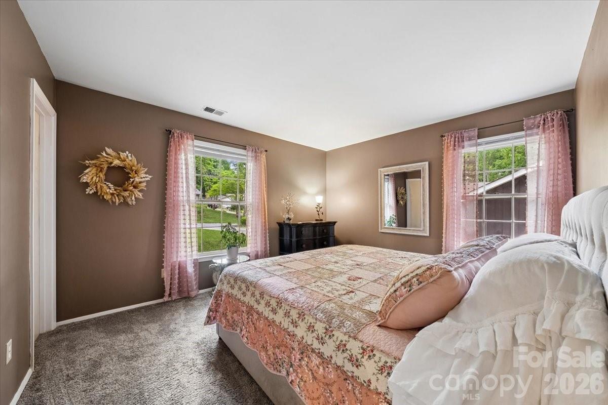 1005 Pinafore Drive