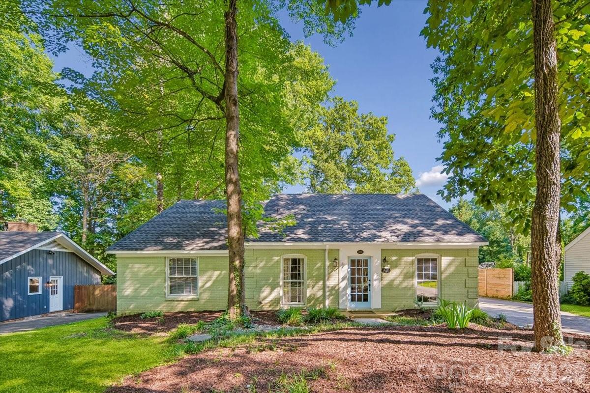 1005 Pinafore Drive