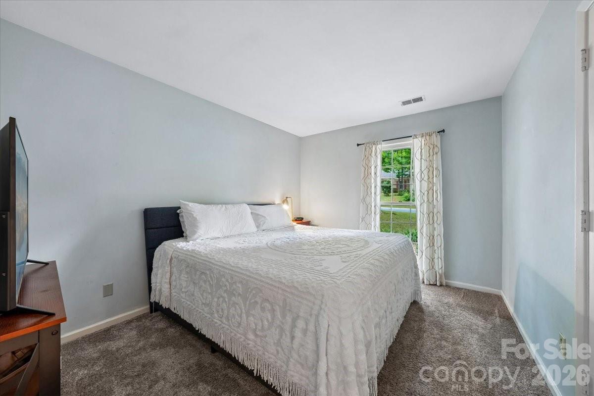 1005 Pinafore Drive