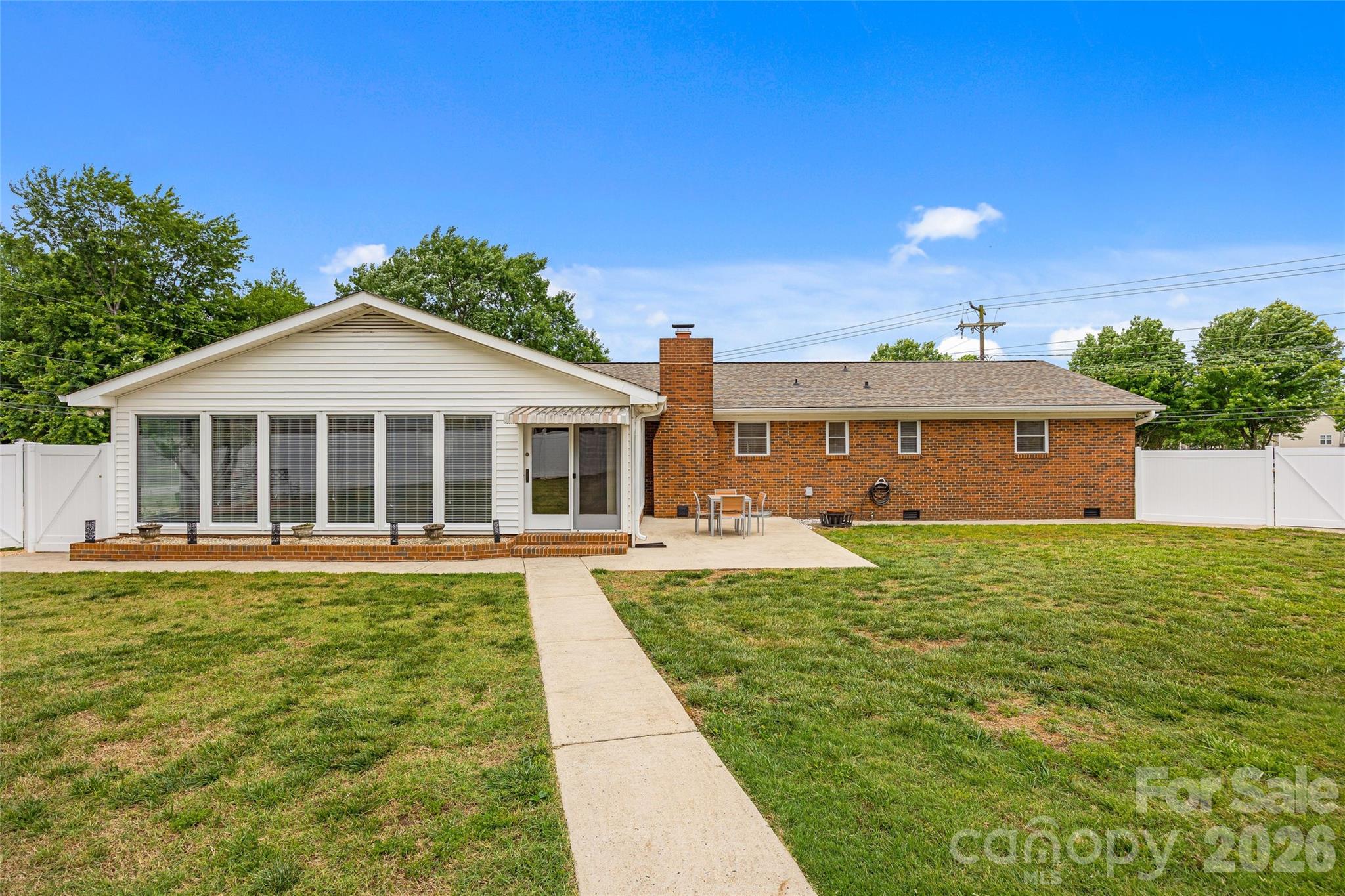 2430 Old Cedarwood Drive NW