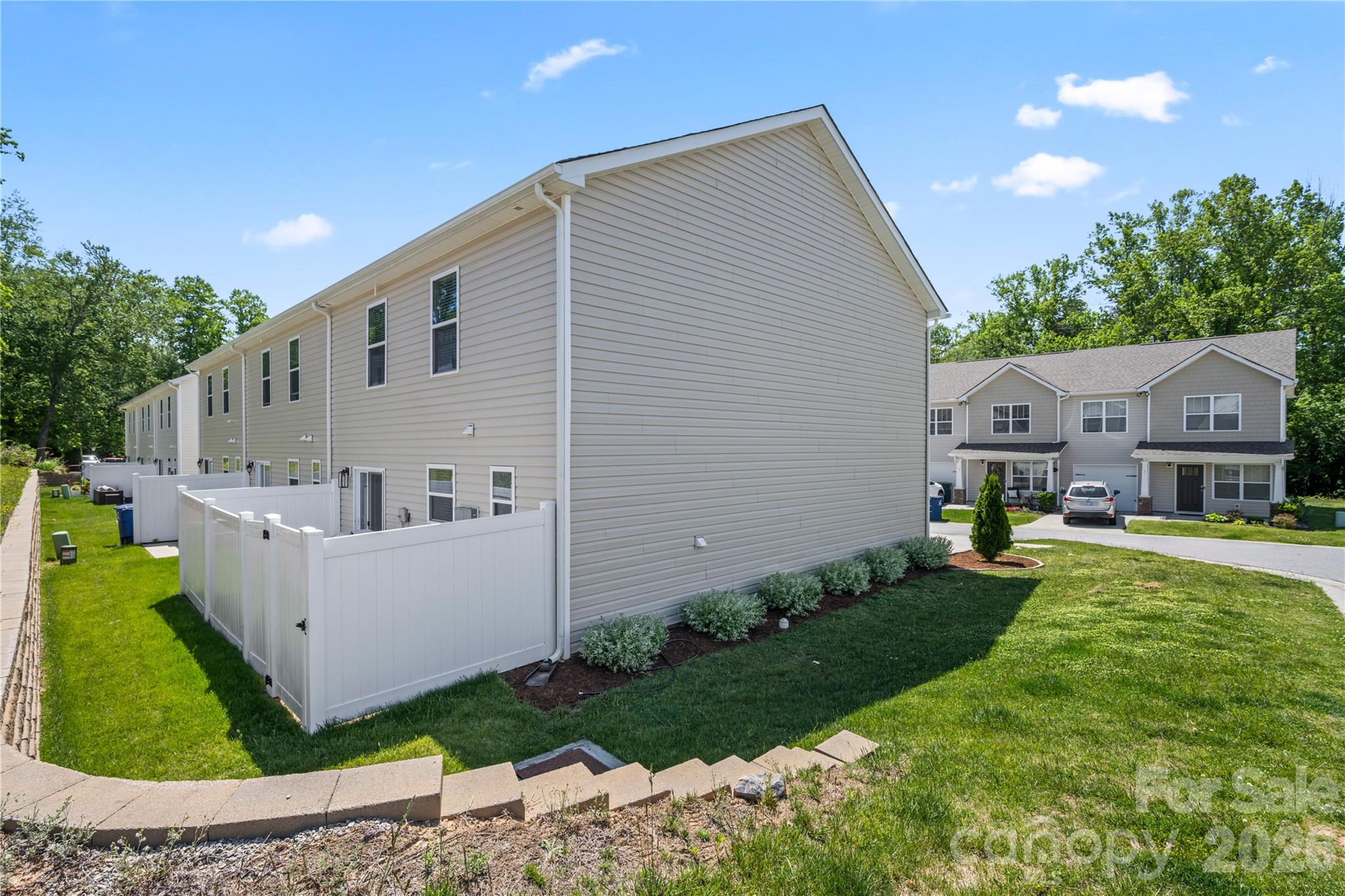 2 Chambers Garden Drive