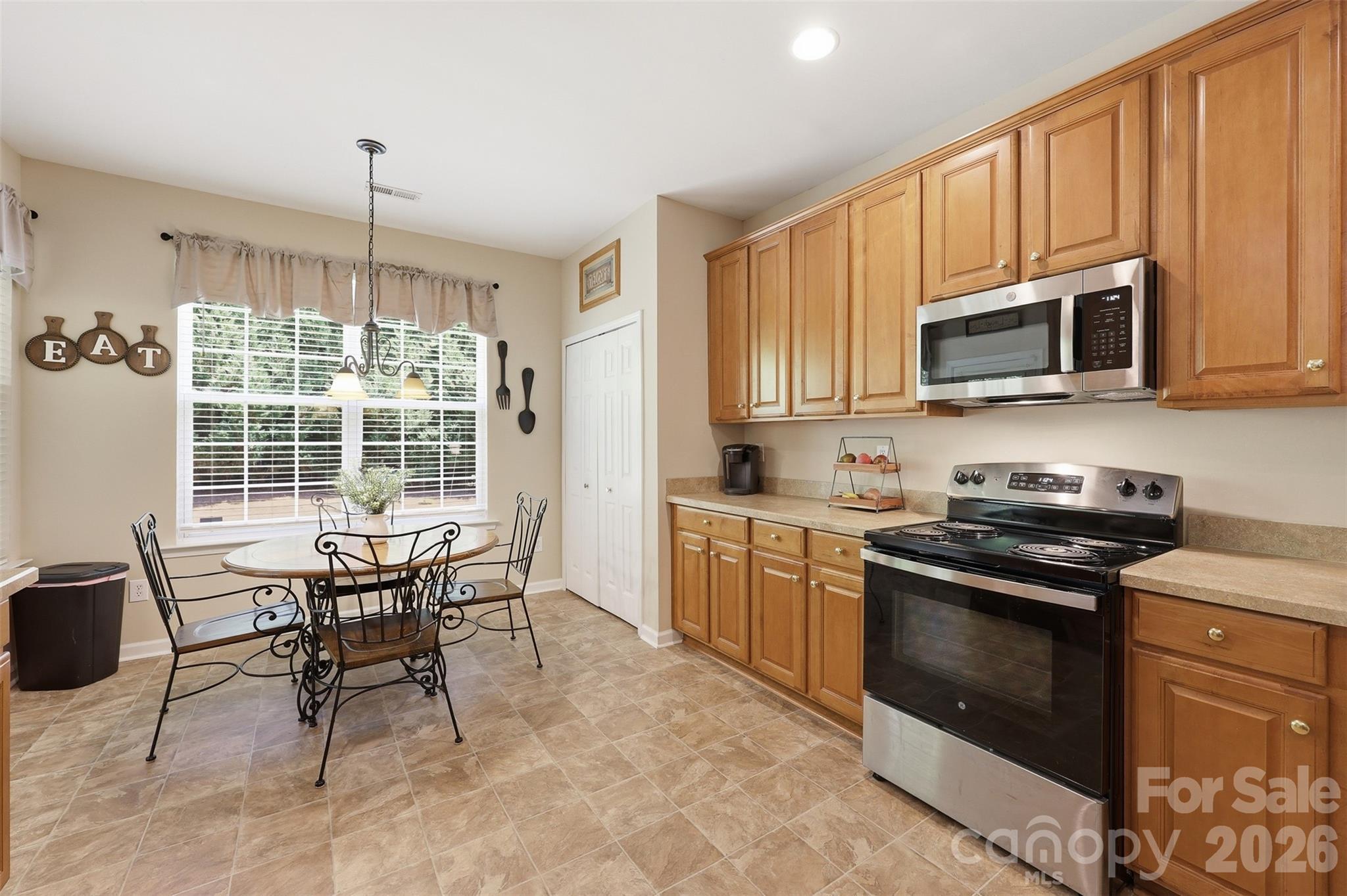 3161 Pine Bluff Way