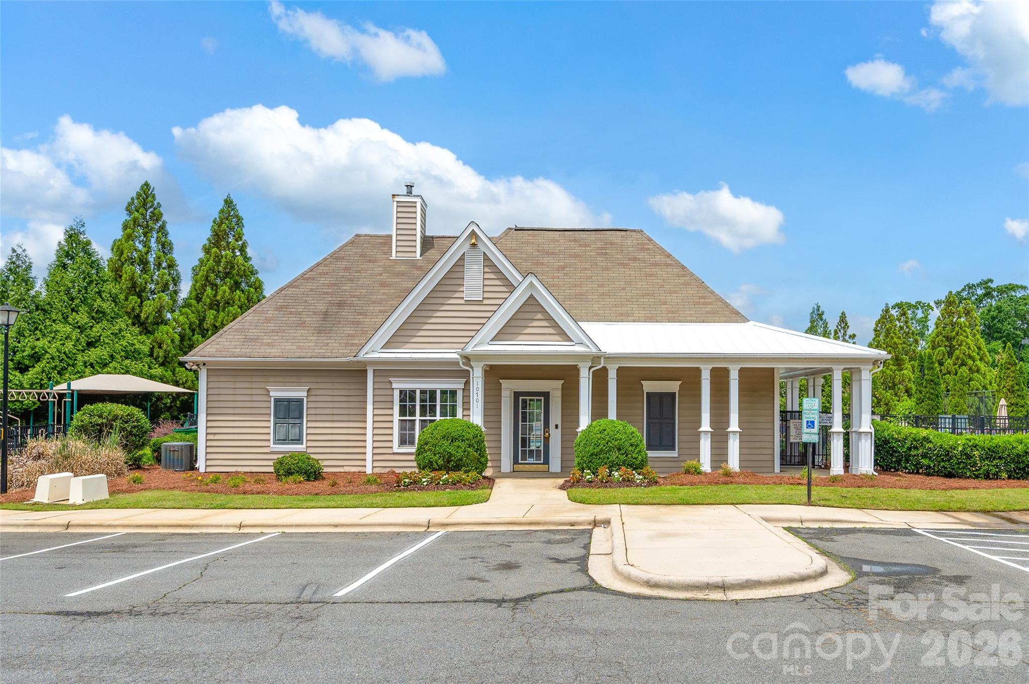2012 Arbor Vista Drive