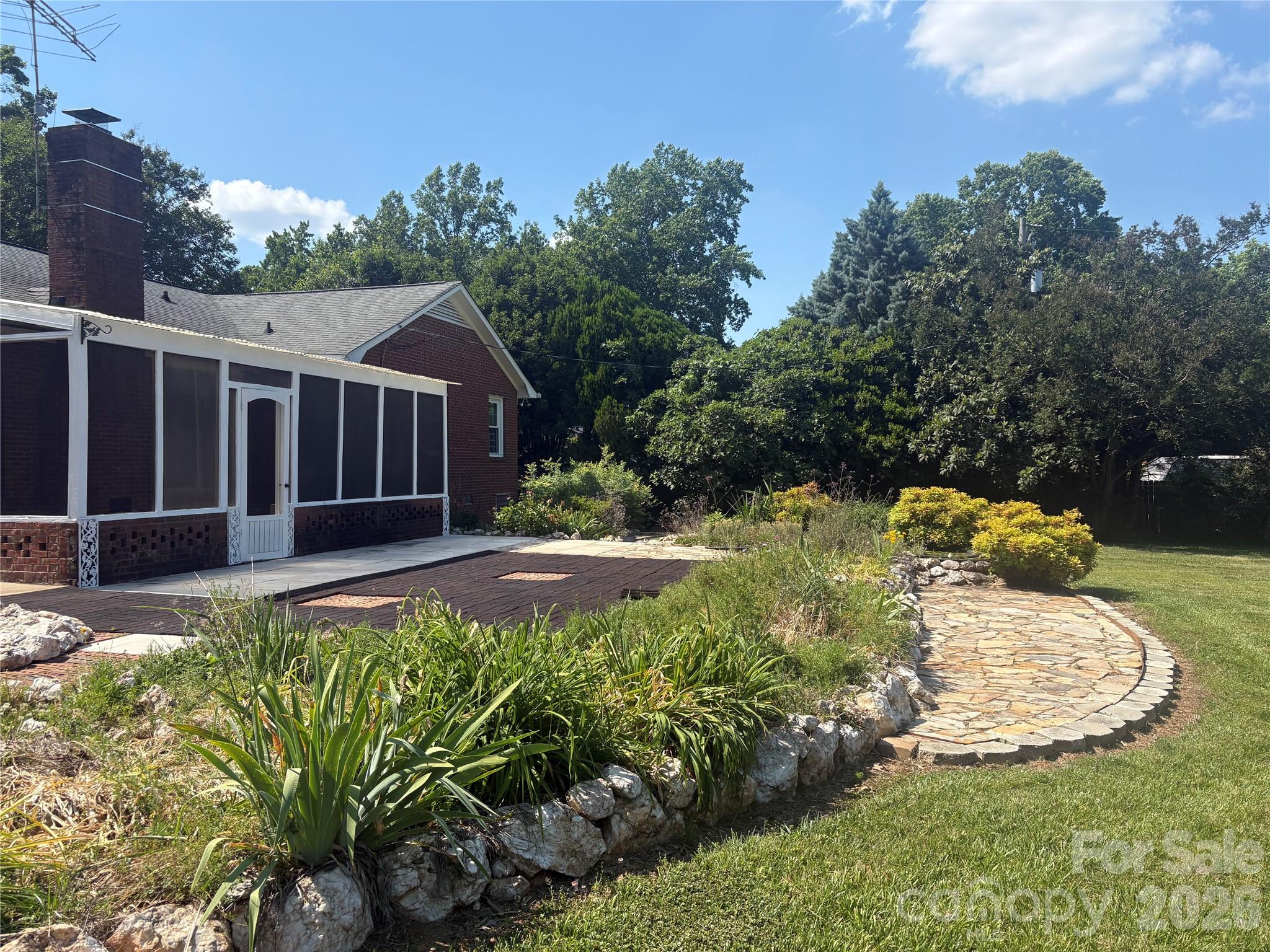 5500 Saddlewood Lane