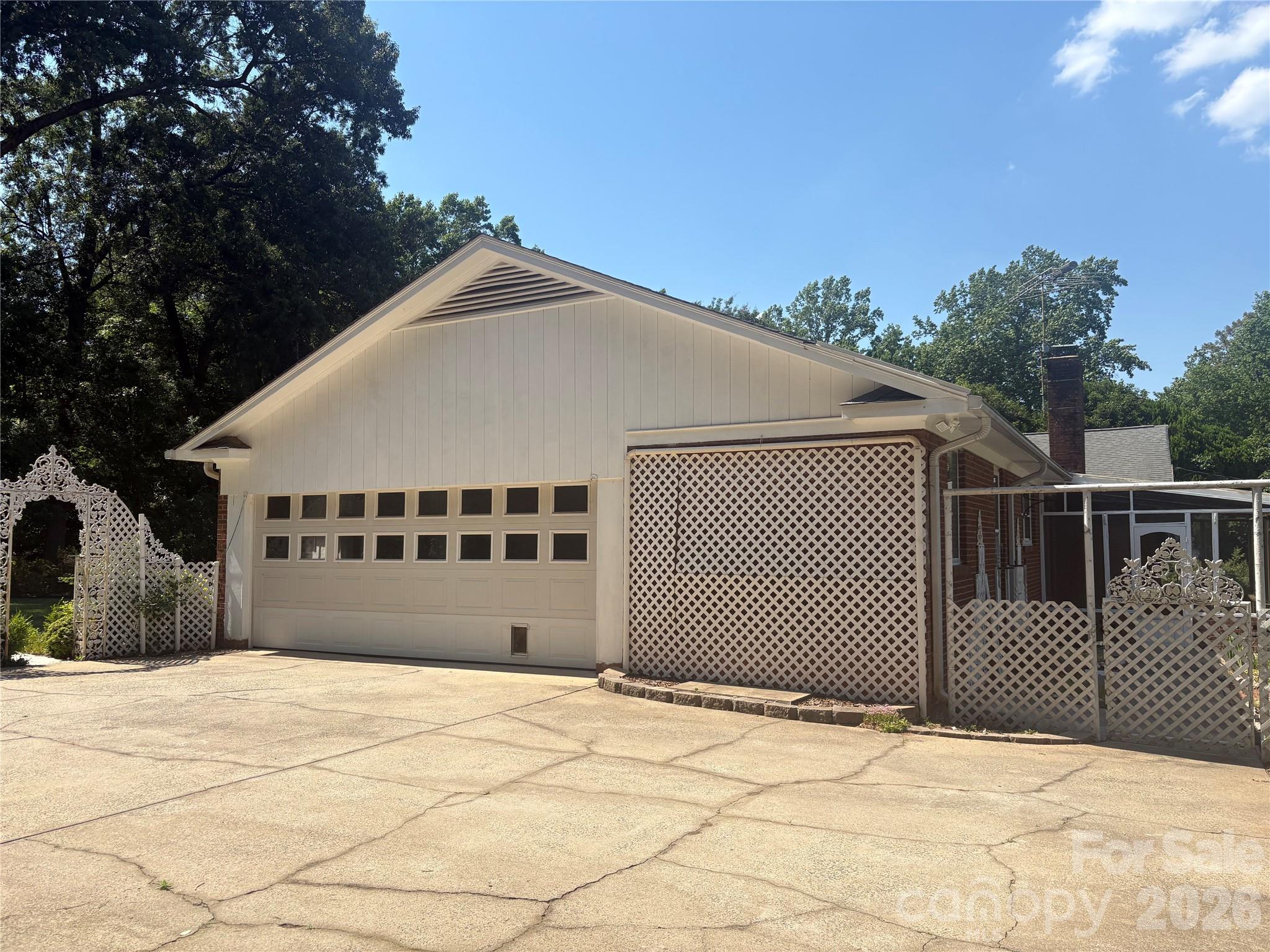 5500 Saddlewood Lane
