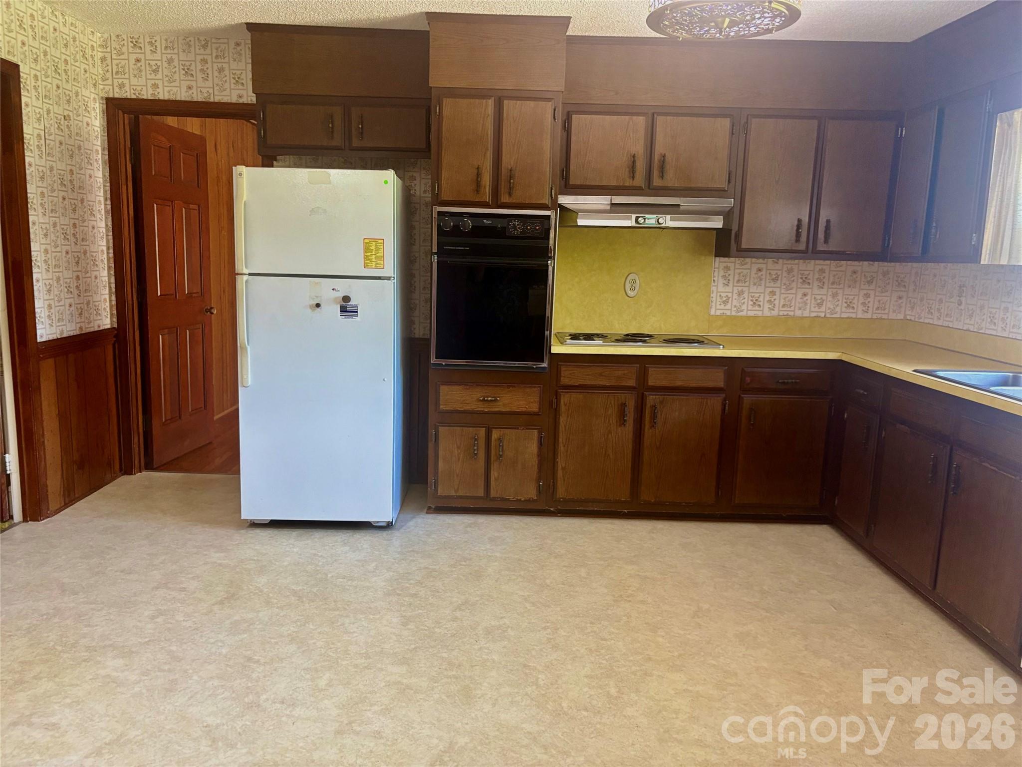 5500 Saddlewood Lane