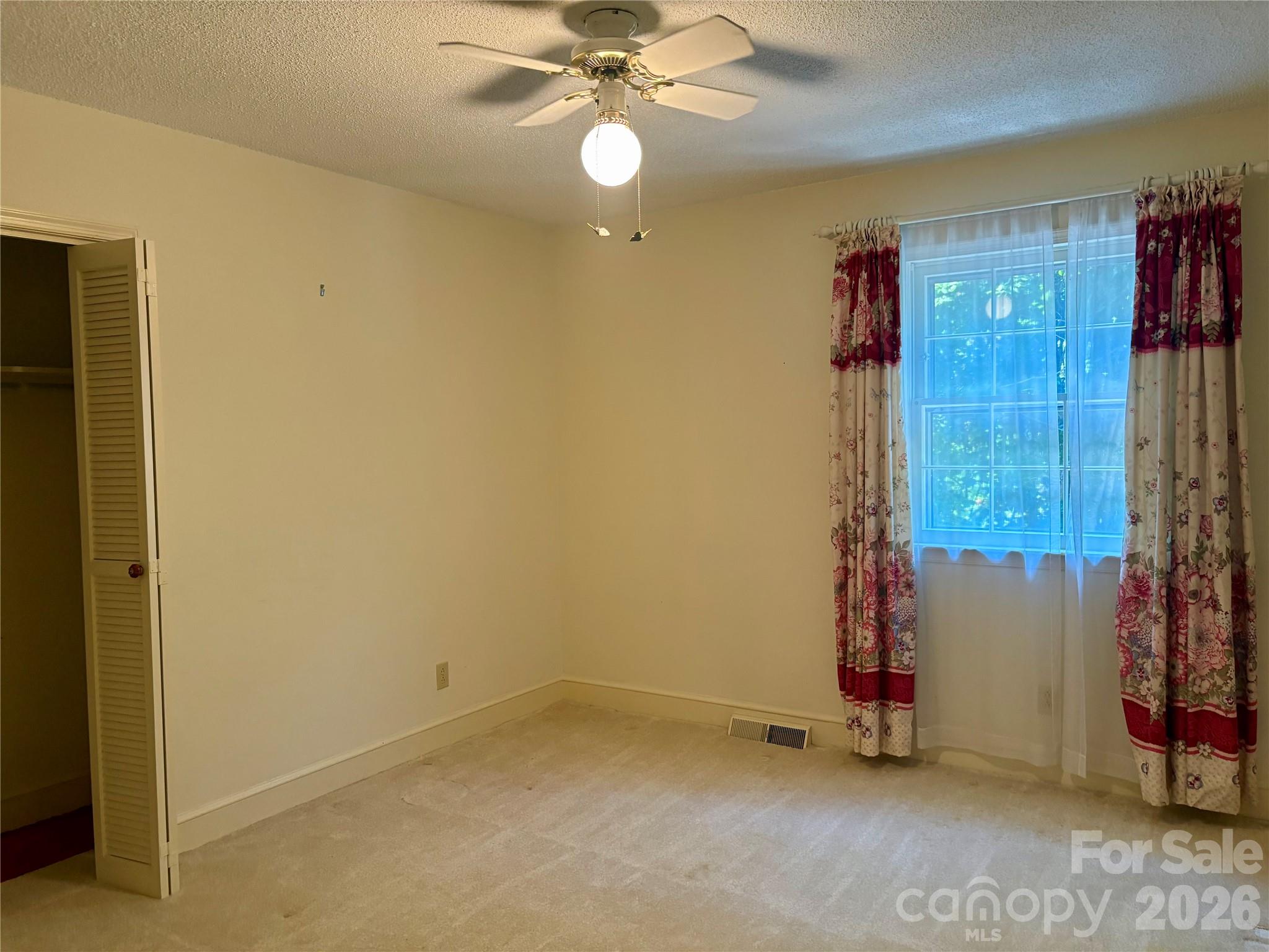 5500 Saddlewood Lane
