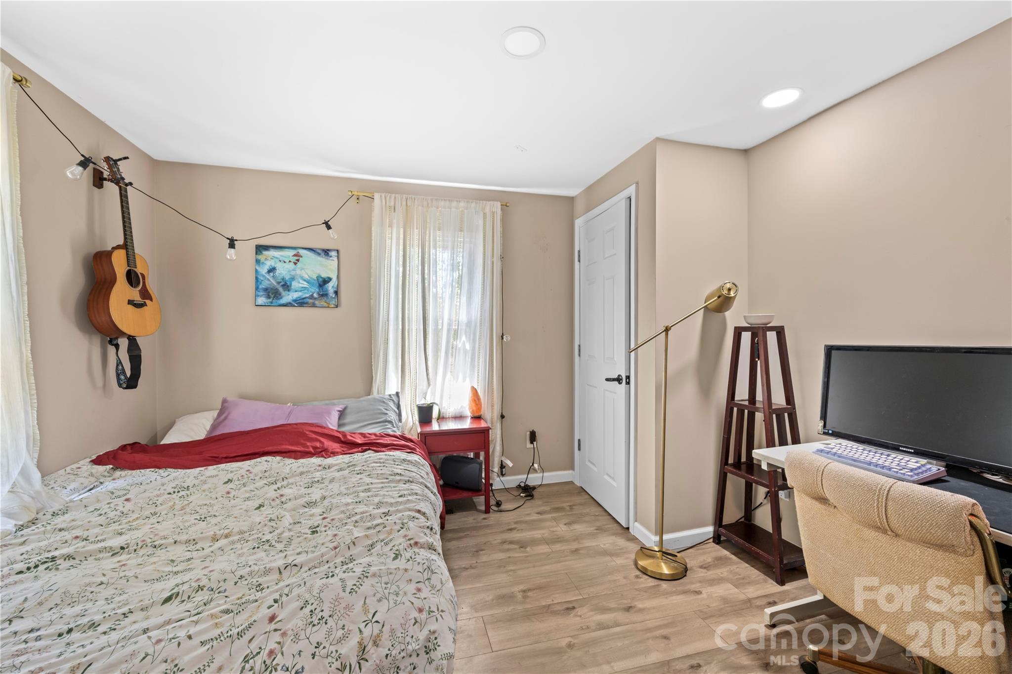 1 Detroit Avenue