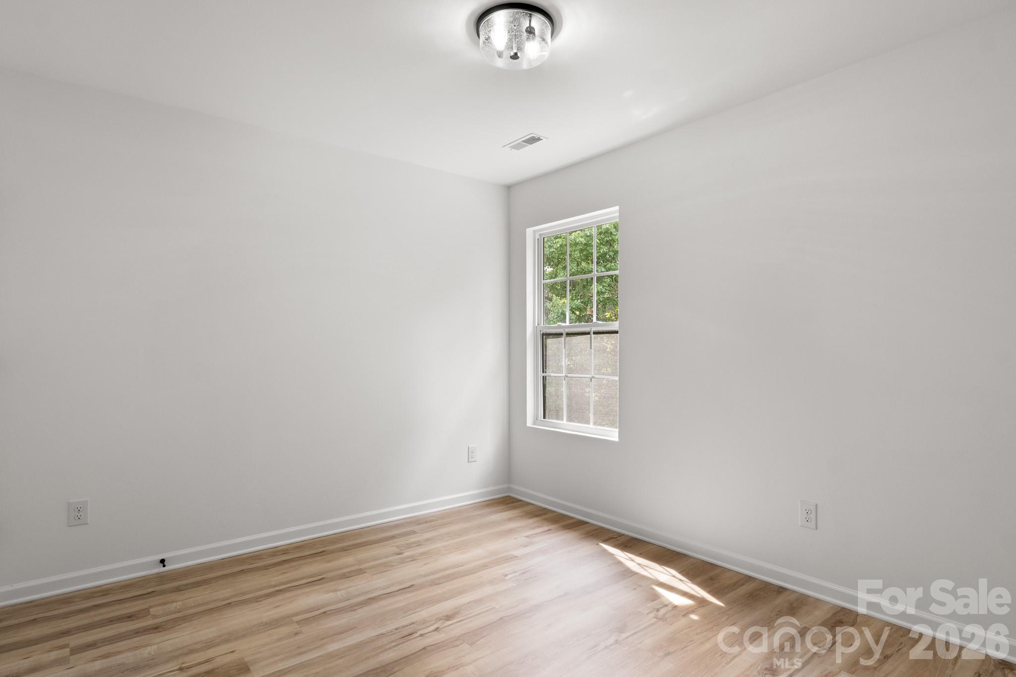 8723 Buttonwood Court