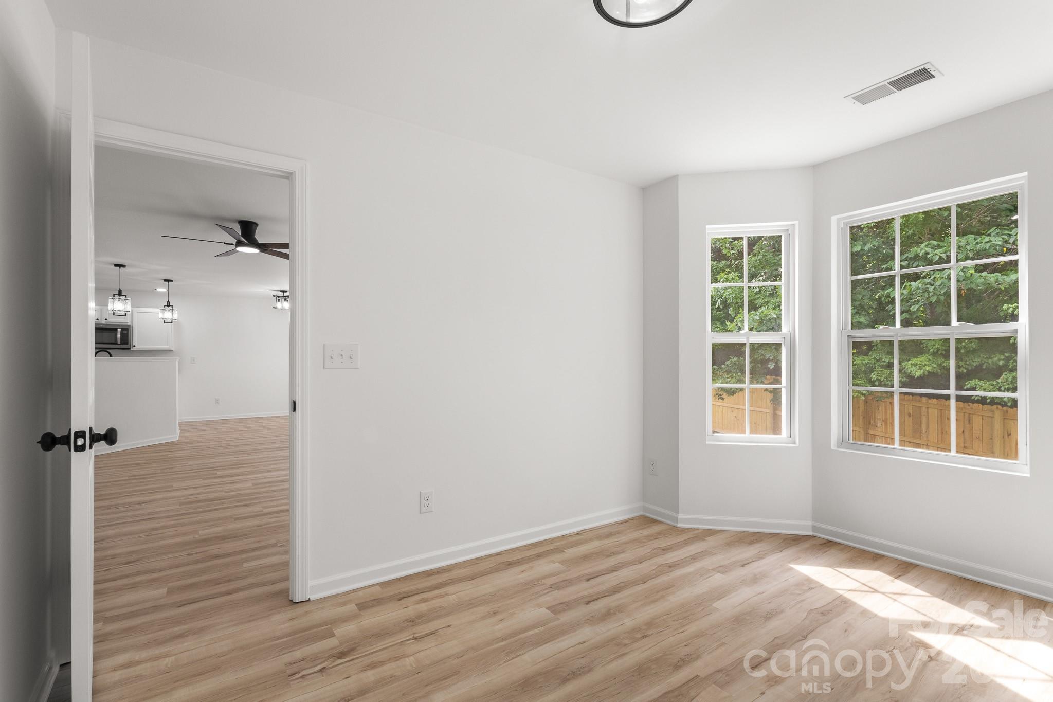 8723 Buttonwood Court
