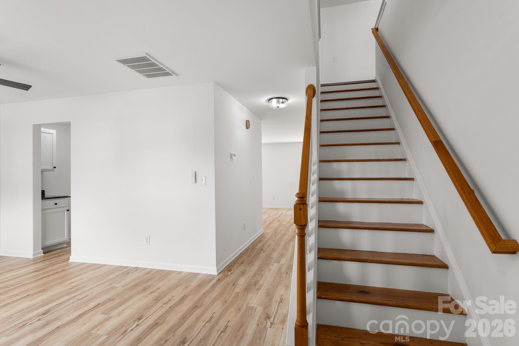 8723 Buttonwood Court