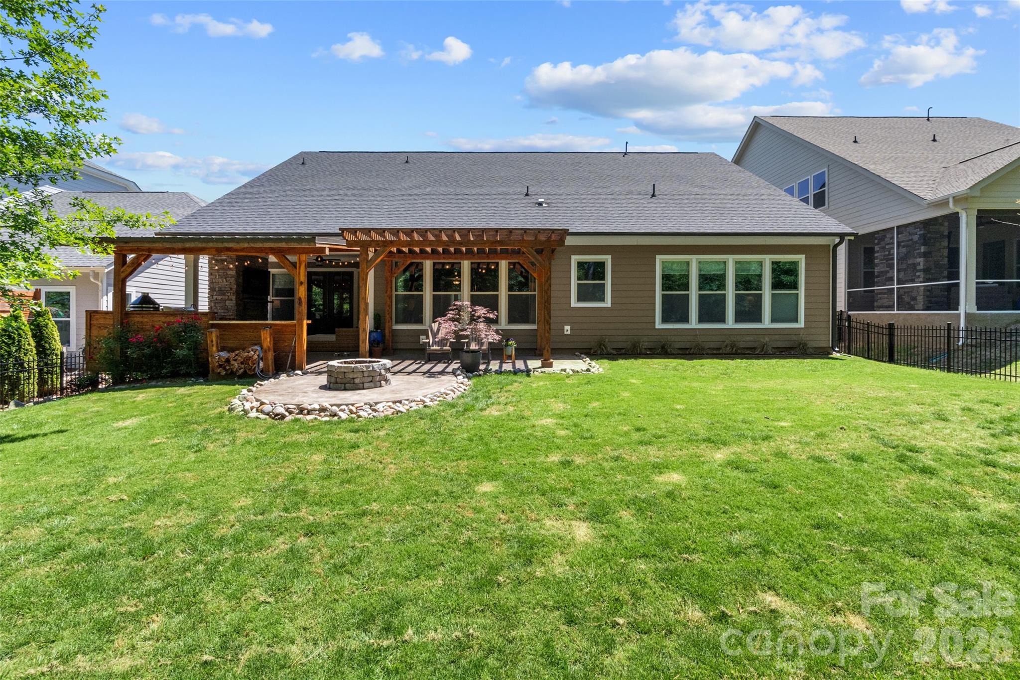 2511 Paddlers Cove Drive