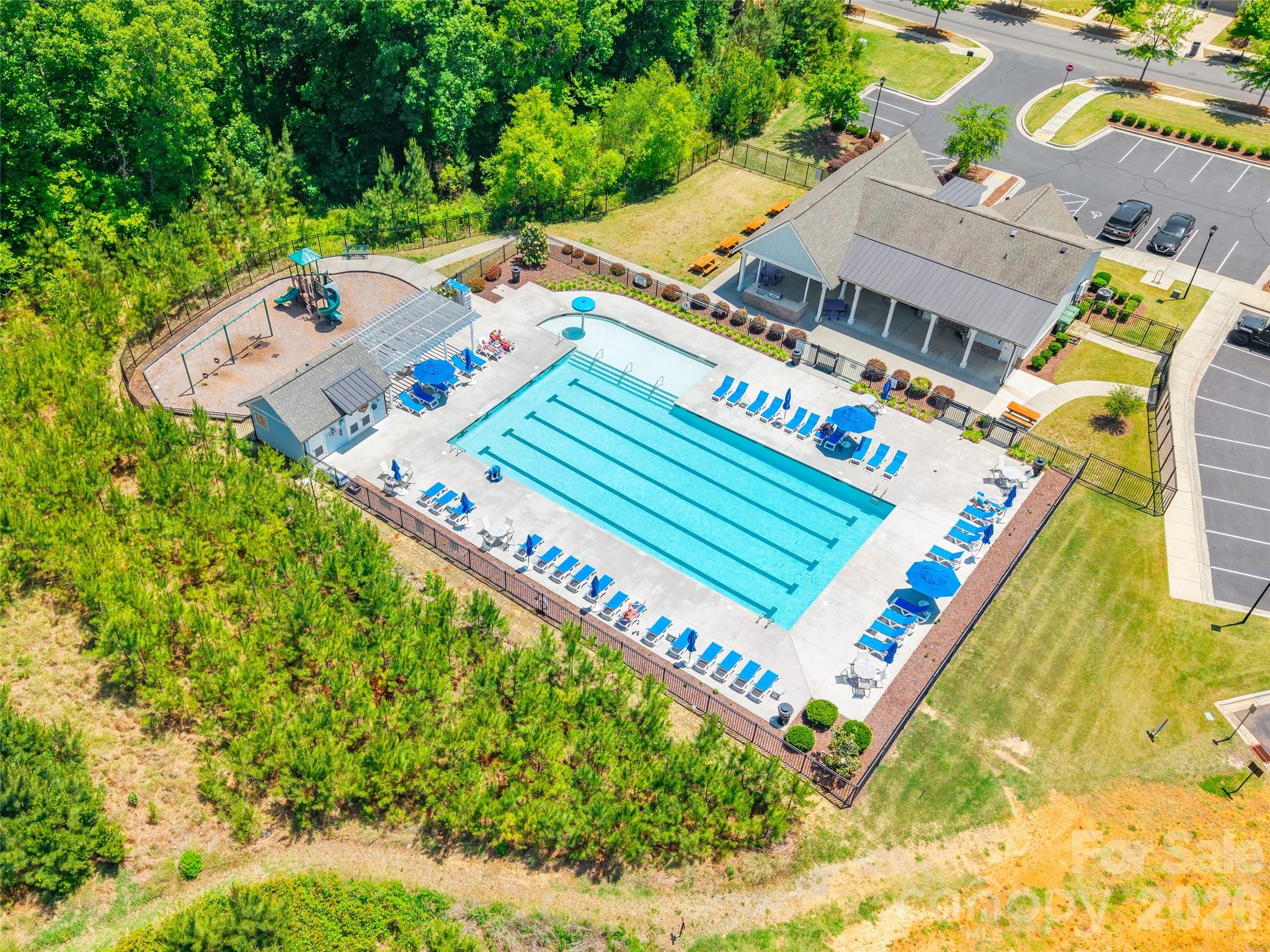2511 Paddlers Cove Drive